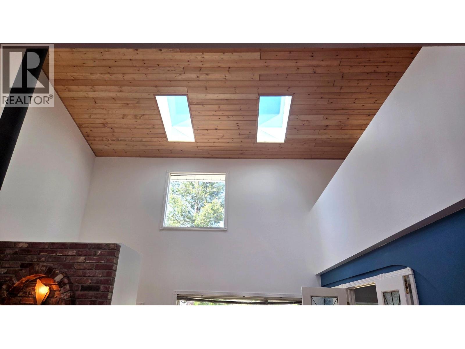 2103 Ash Street Property Photo 12