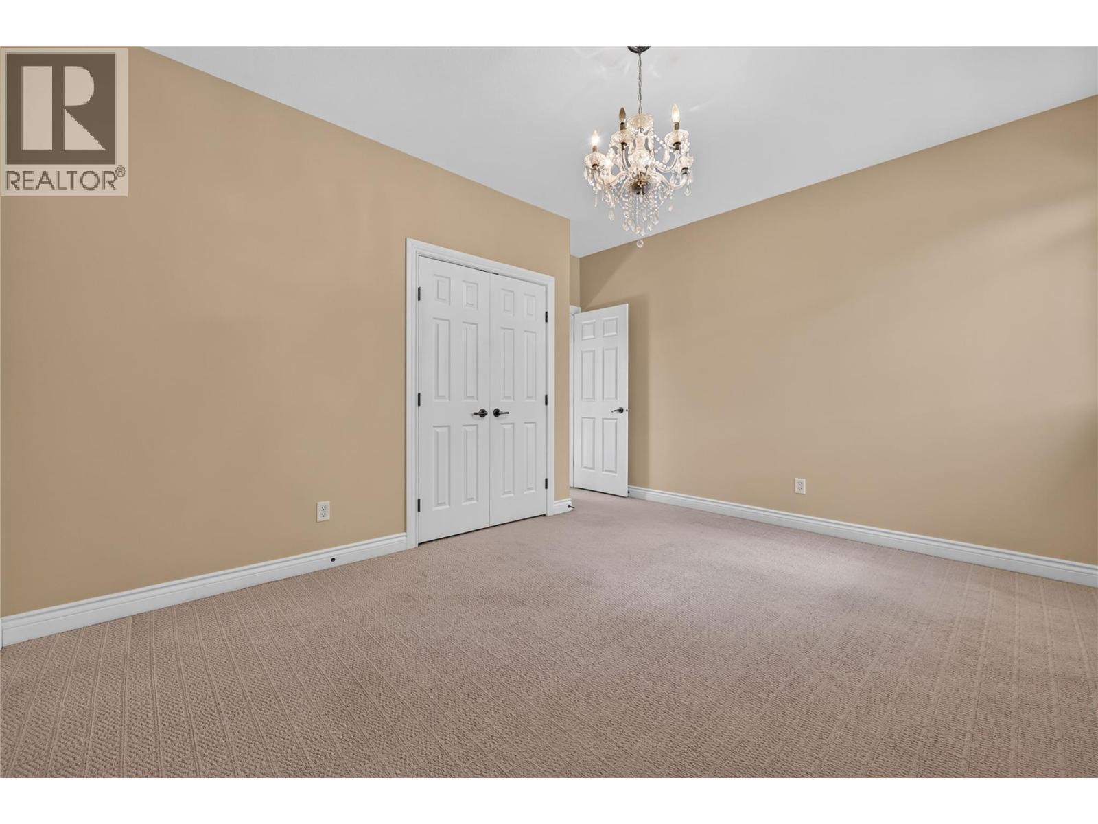 1124 Peak Point Drive Property Photo 34