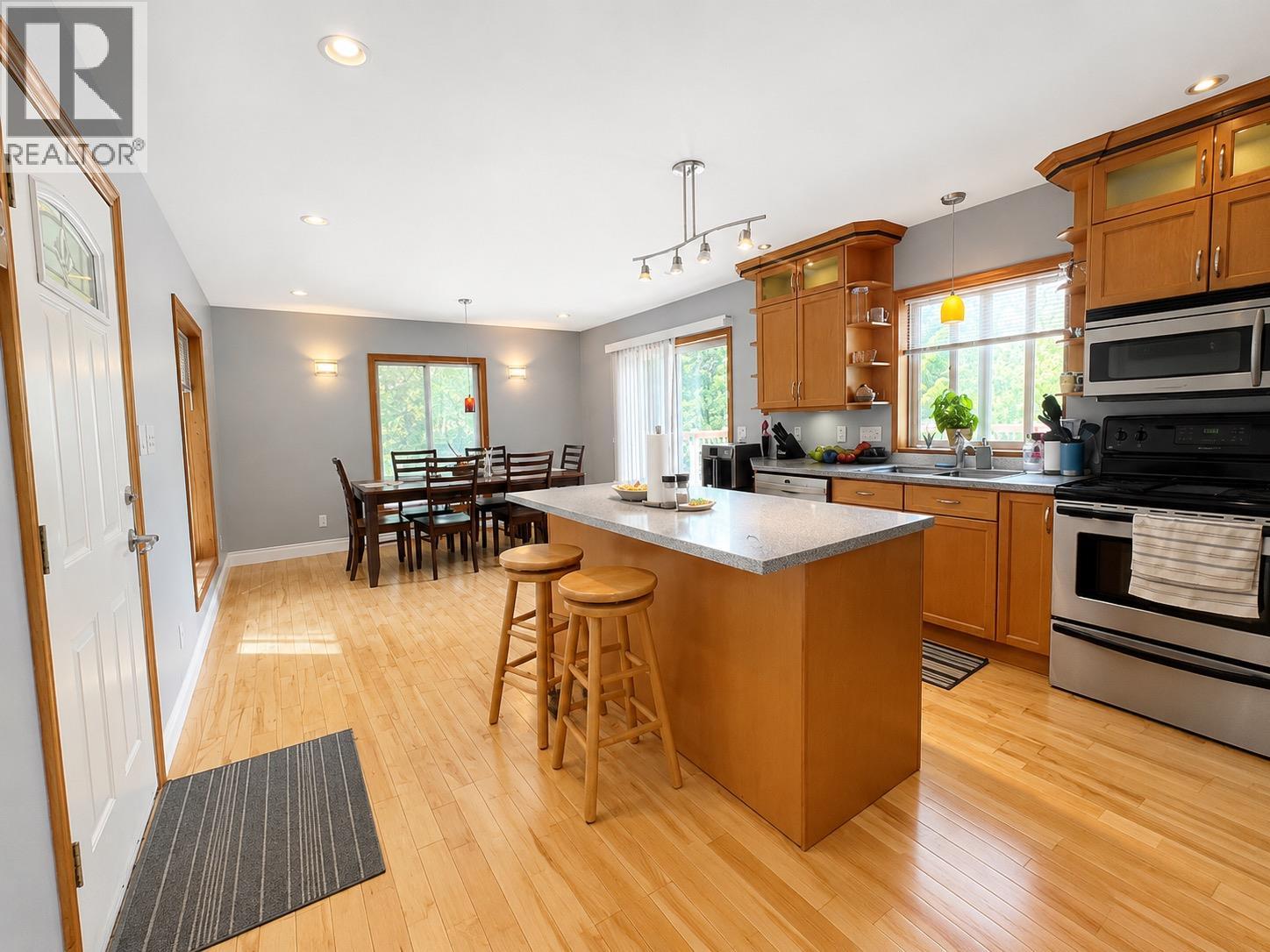 7475 6 Highway Property Photo 7