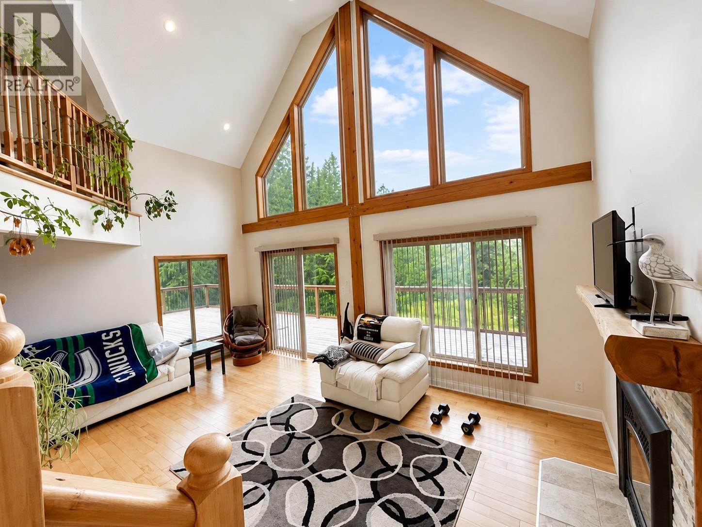 7475 6 Highway Property Photo 11