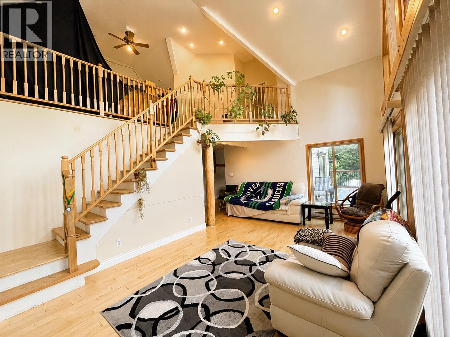 7475 6 Highway Property Photo 14