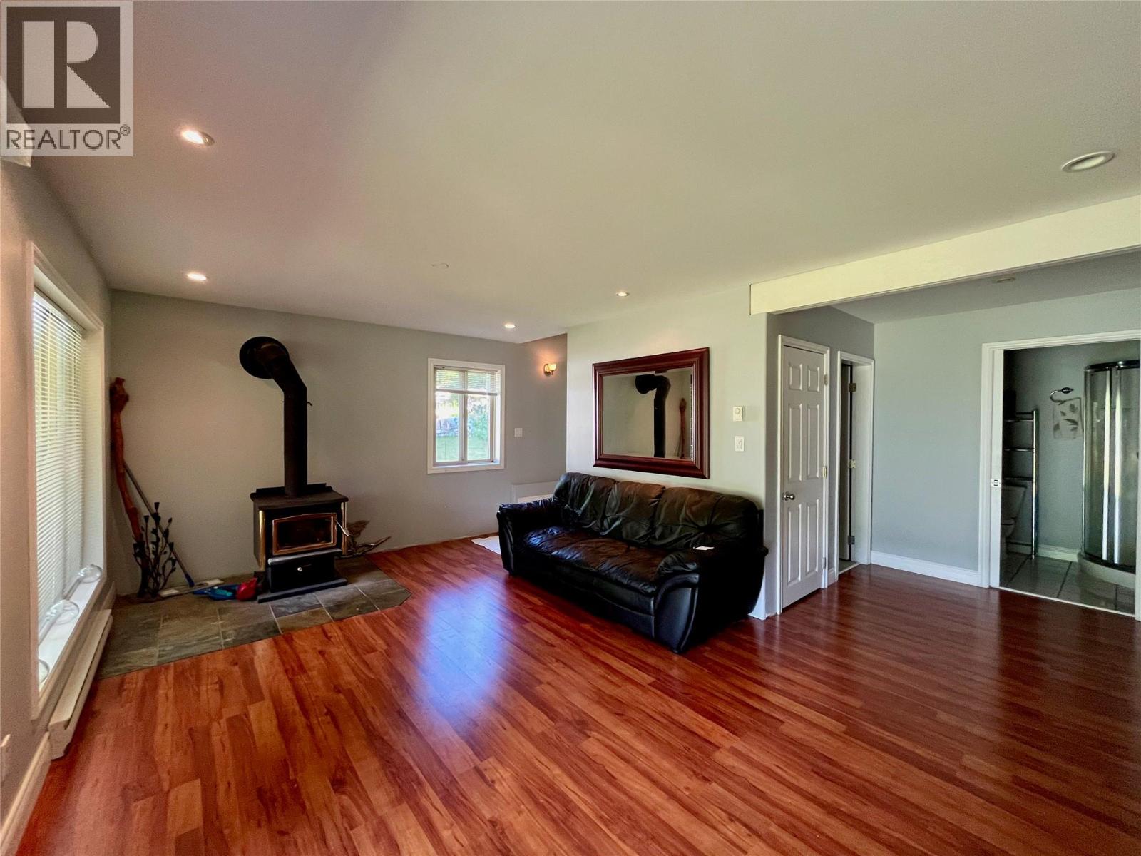 7475 6 Highway Property Photo 23