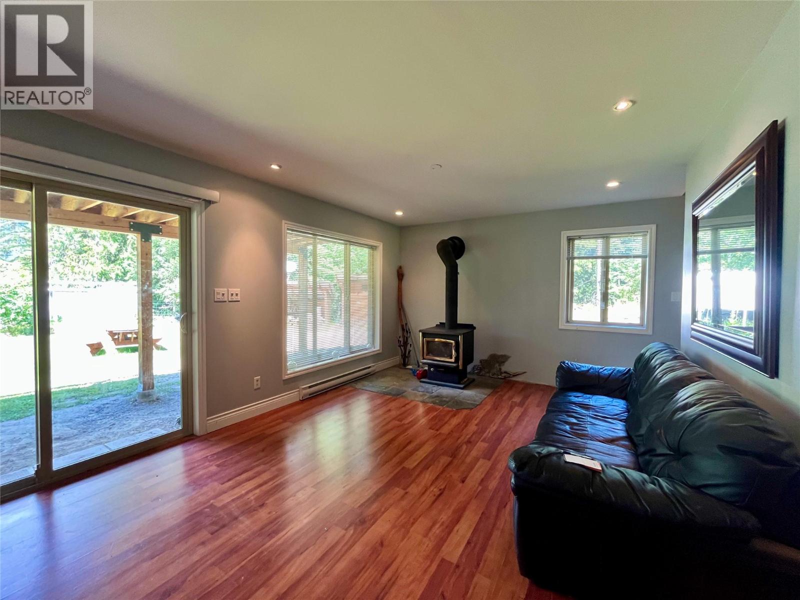 7475 6 Highway Property Photo 24