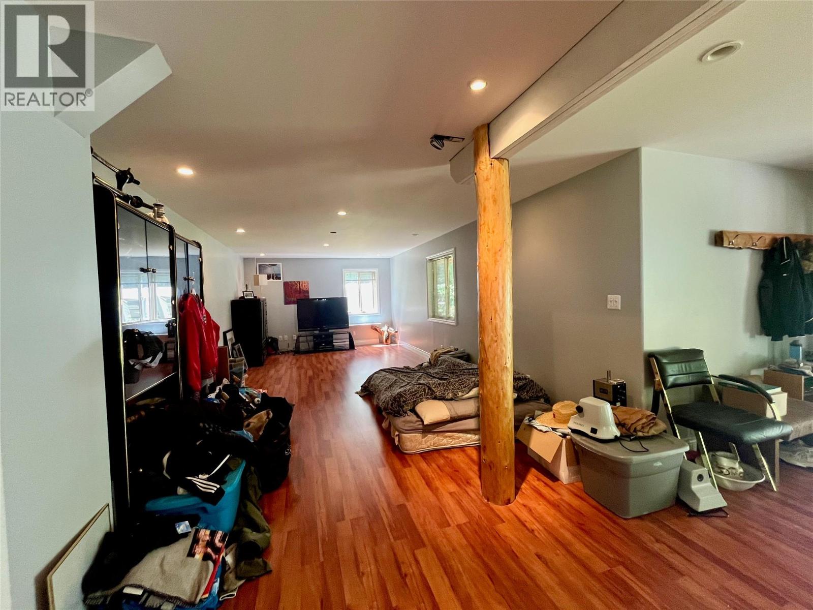 7475 6 Highway Property Photo 25