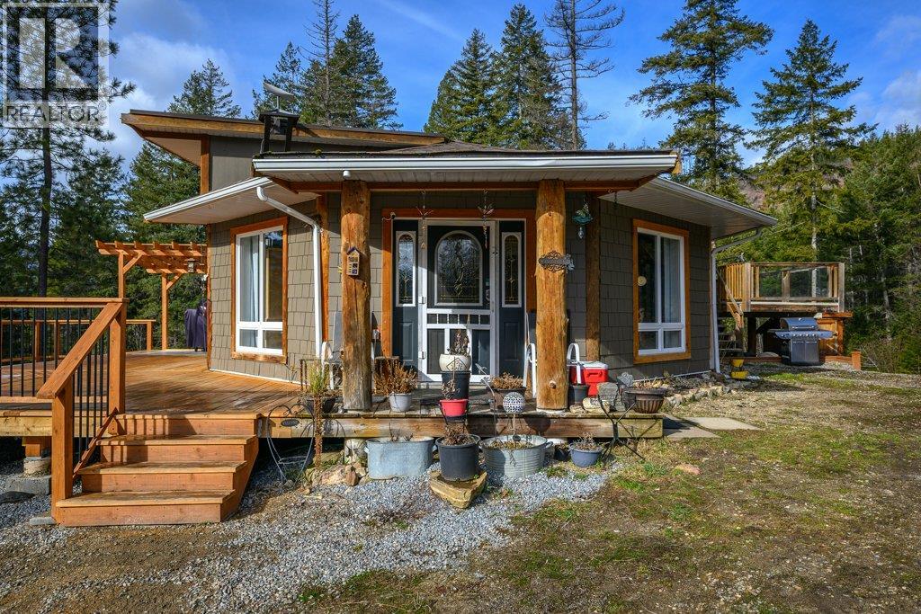 1665 Enderby Mabel Lake Road Property Photo 1