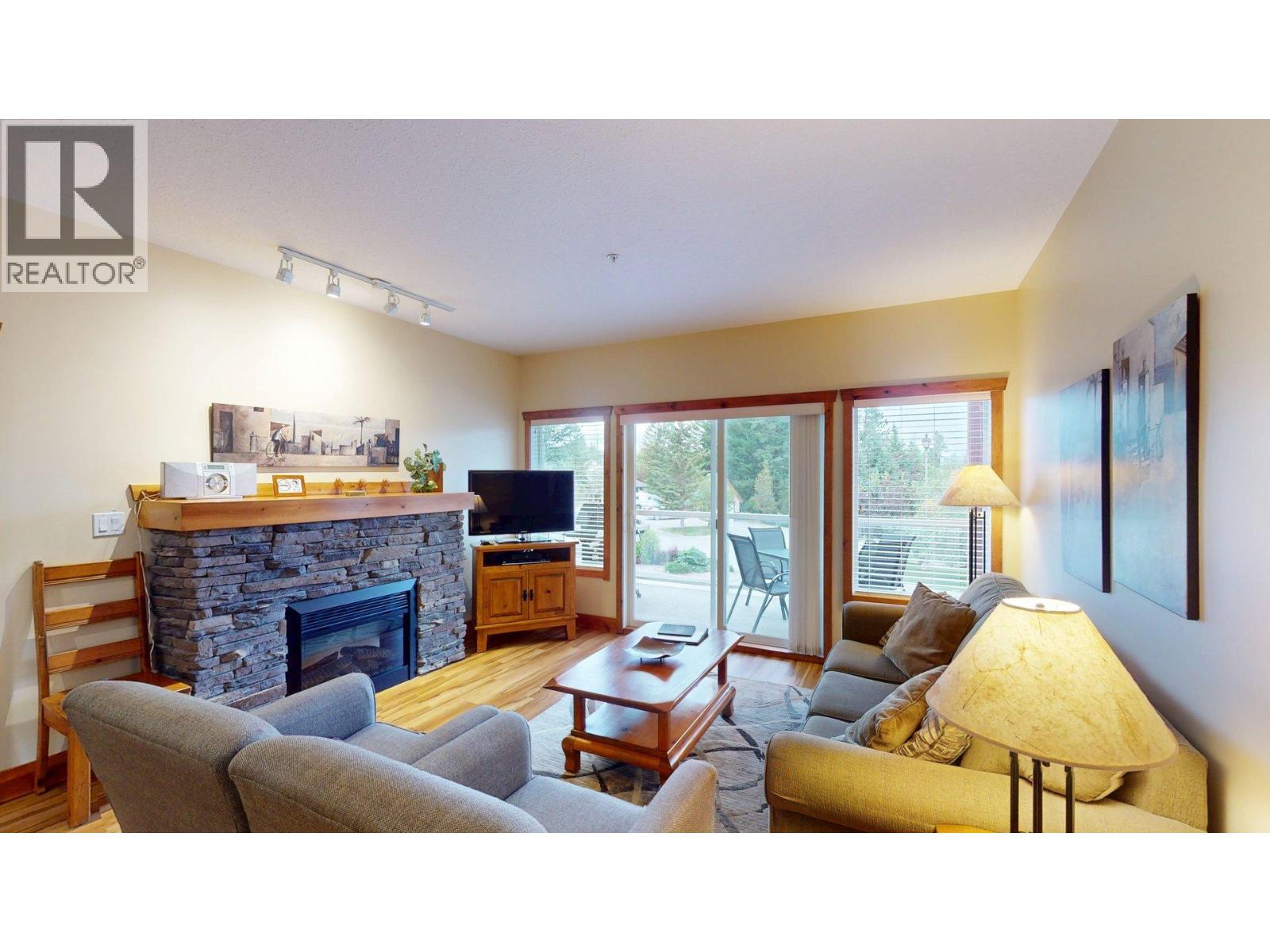 701 14a Crescent Unit# 213 I Property Photo 3