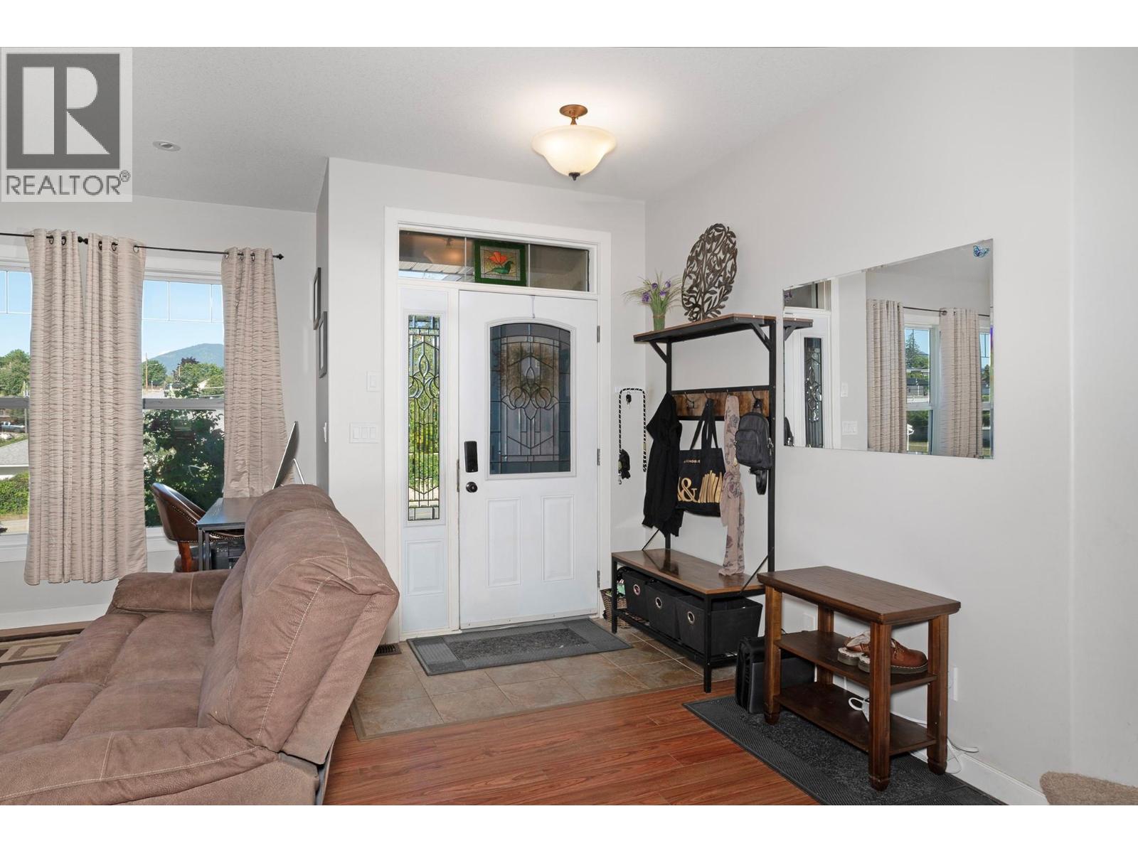 608 16th N Avenue Property Photo 11