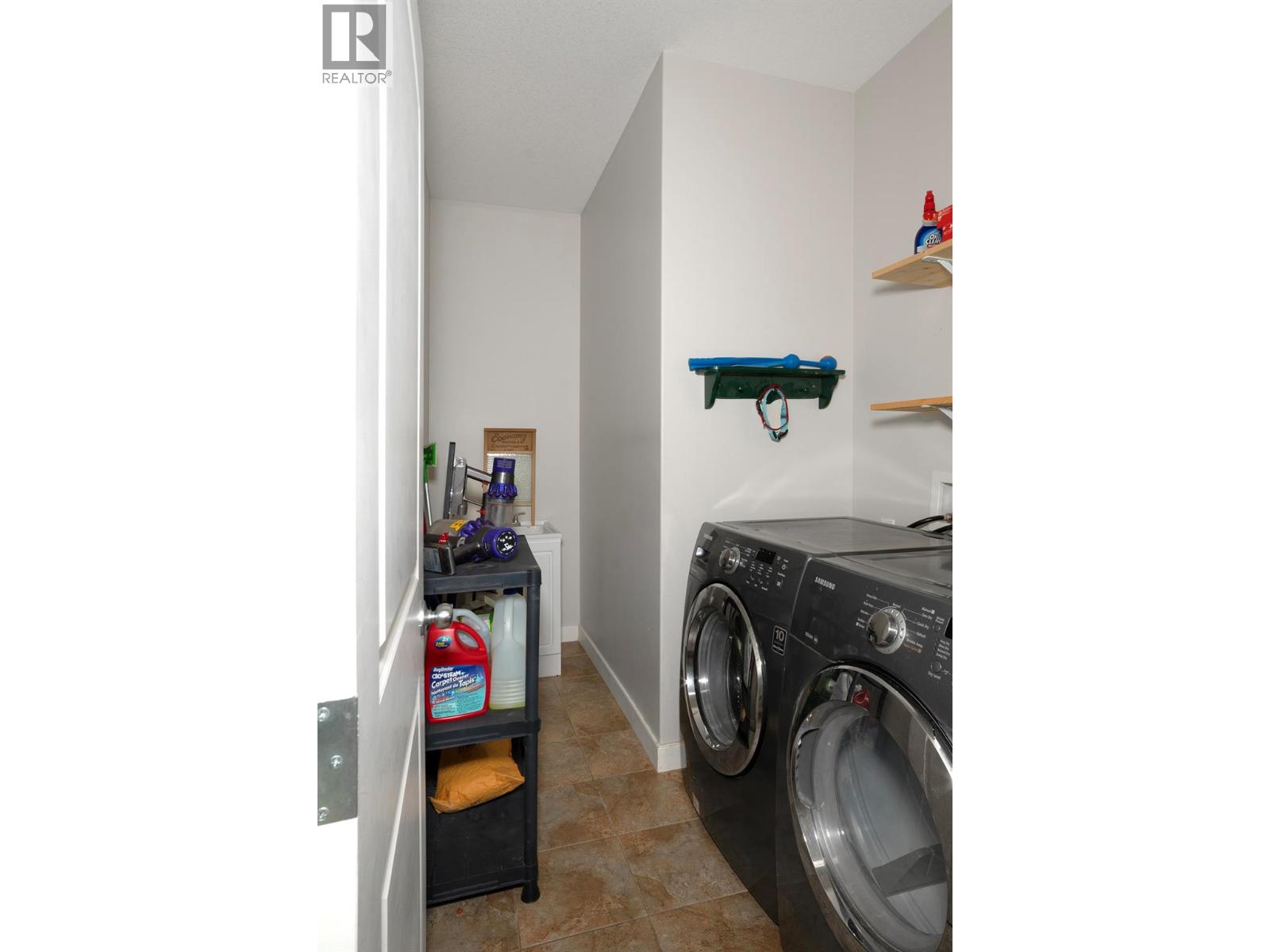 608 16th N Avenue Property Photo 15