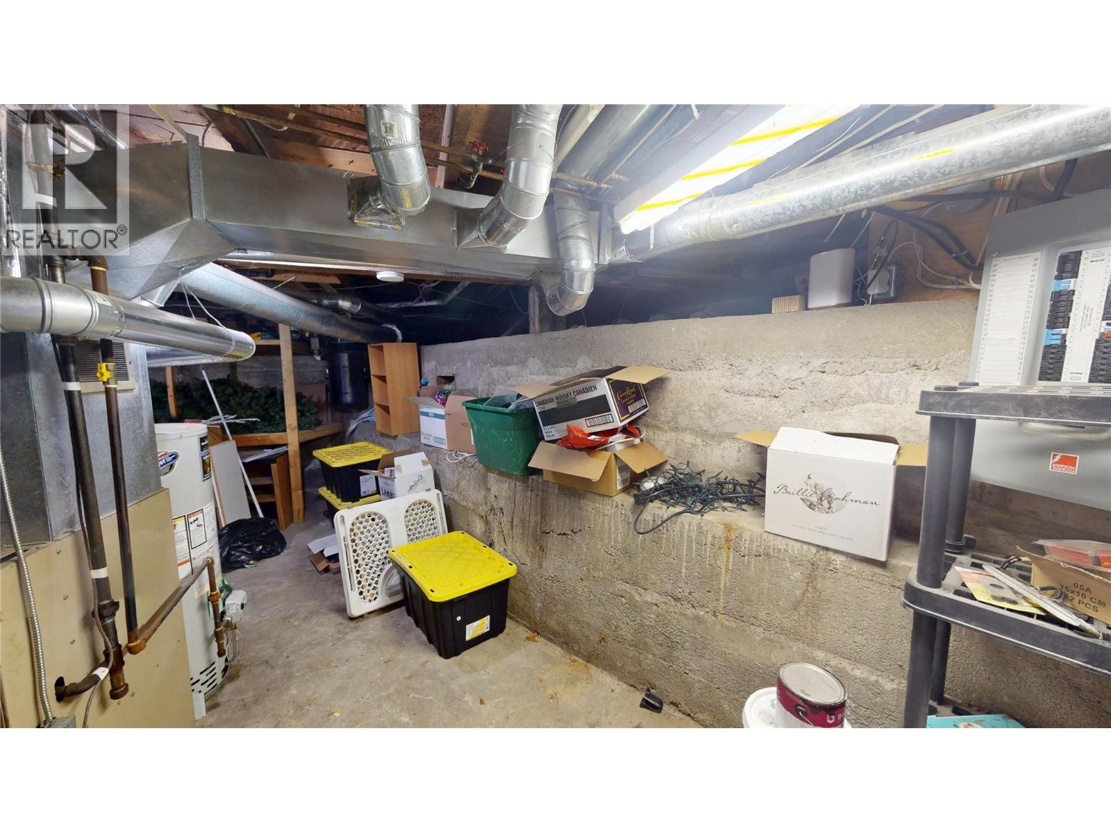 315 Kootenay Street N Property Photo 22
