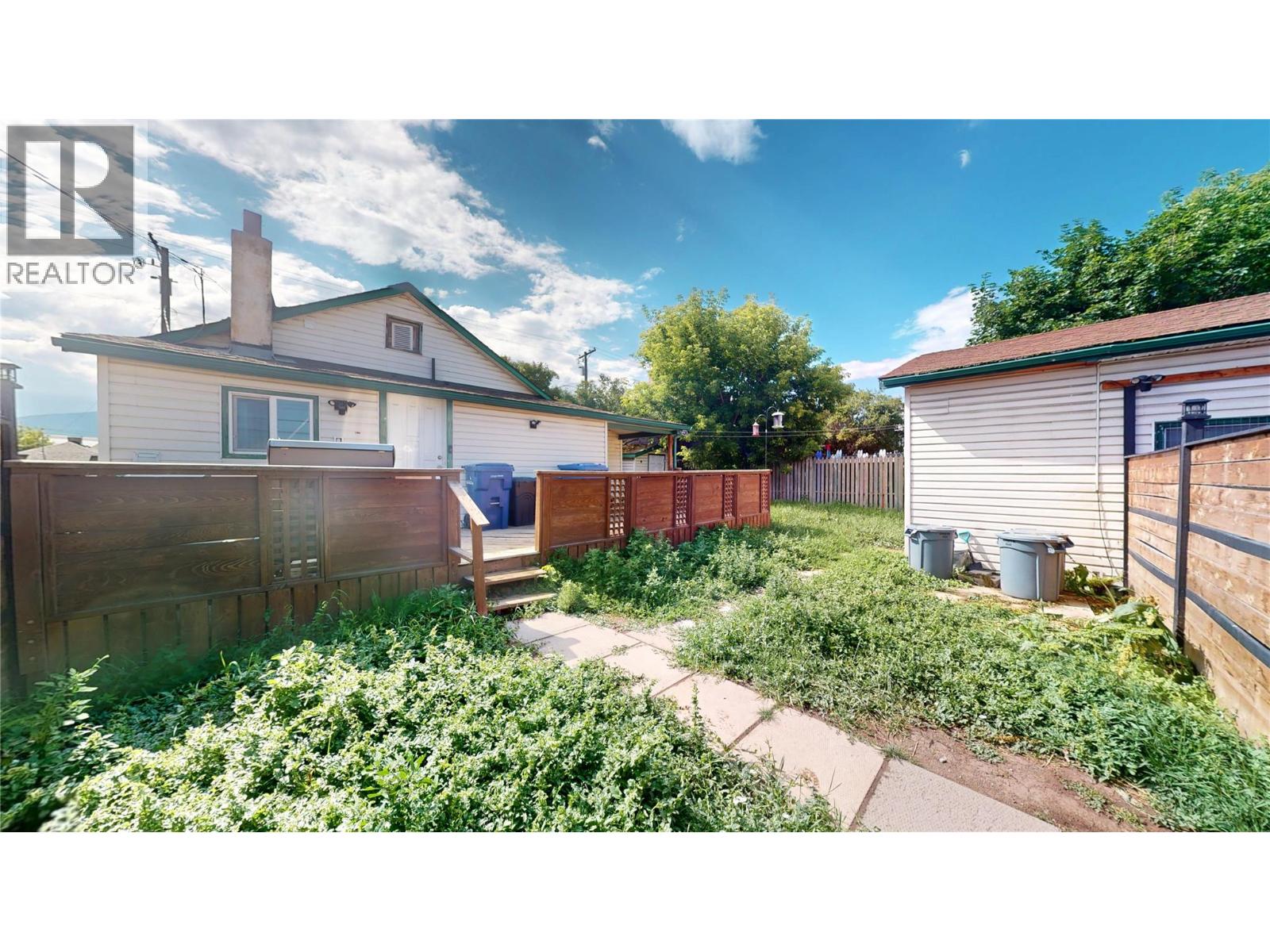 315 Kootenay Street N Property Photo 28