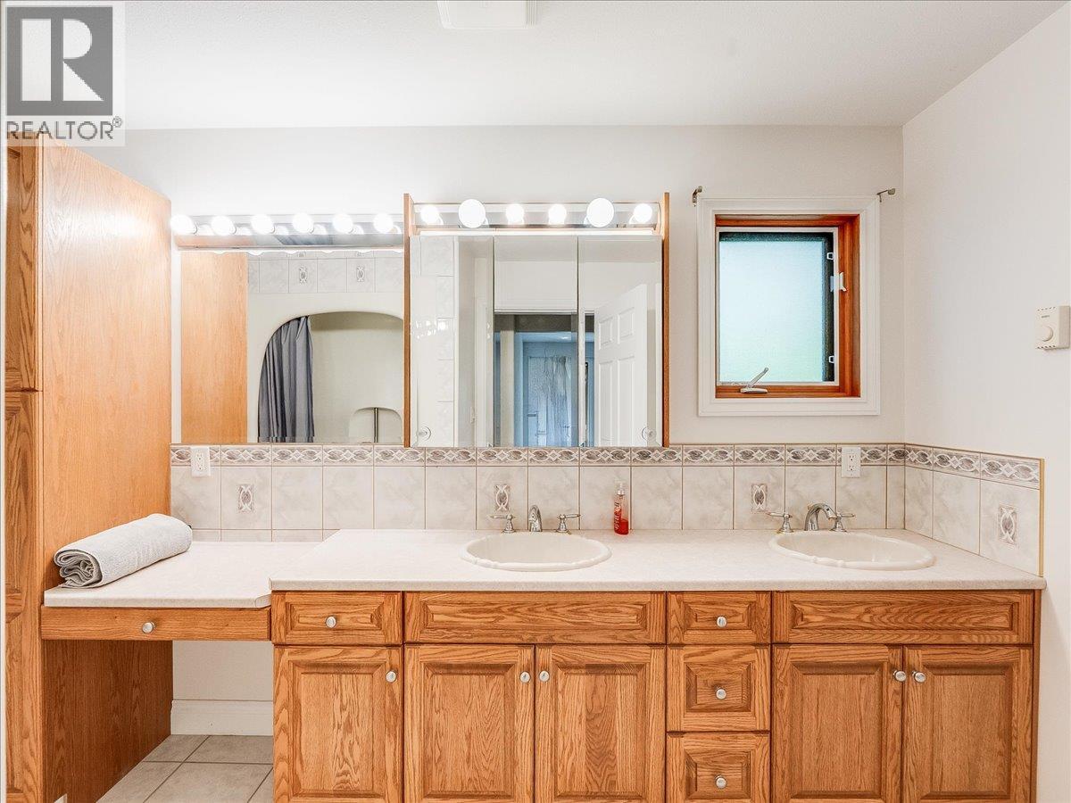 3441 Laburnum Drive Property Photo 24