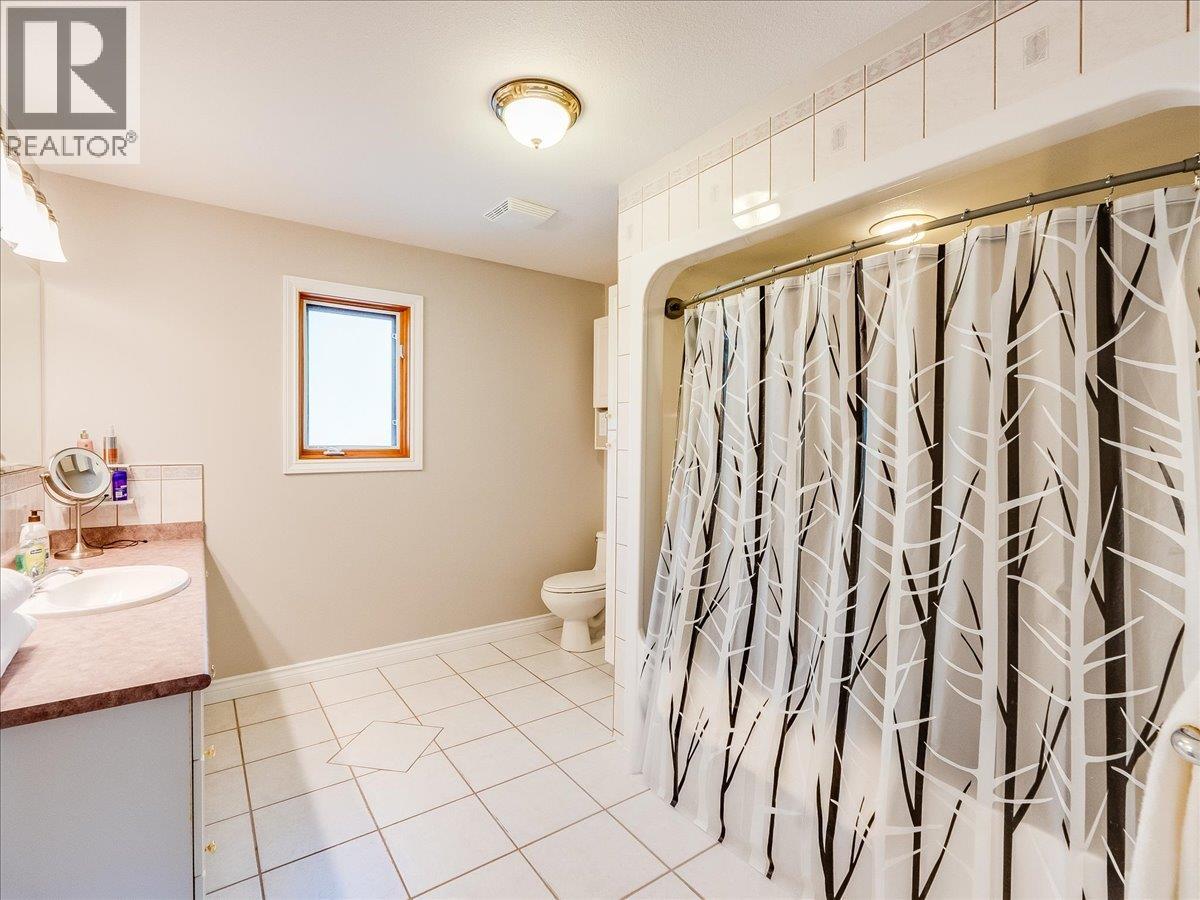 3441 Laburnum Drive Property Photo 39
