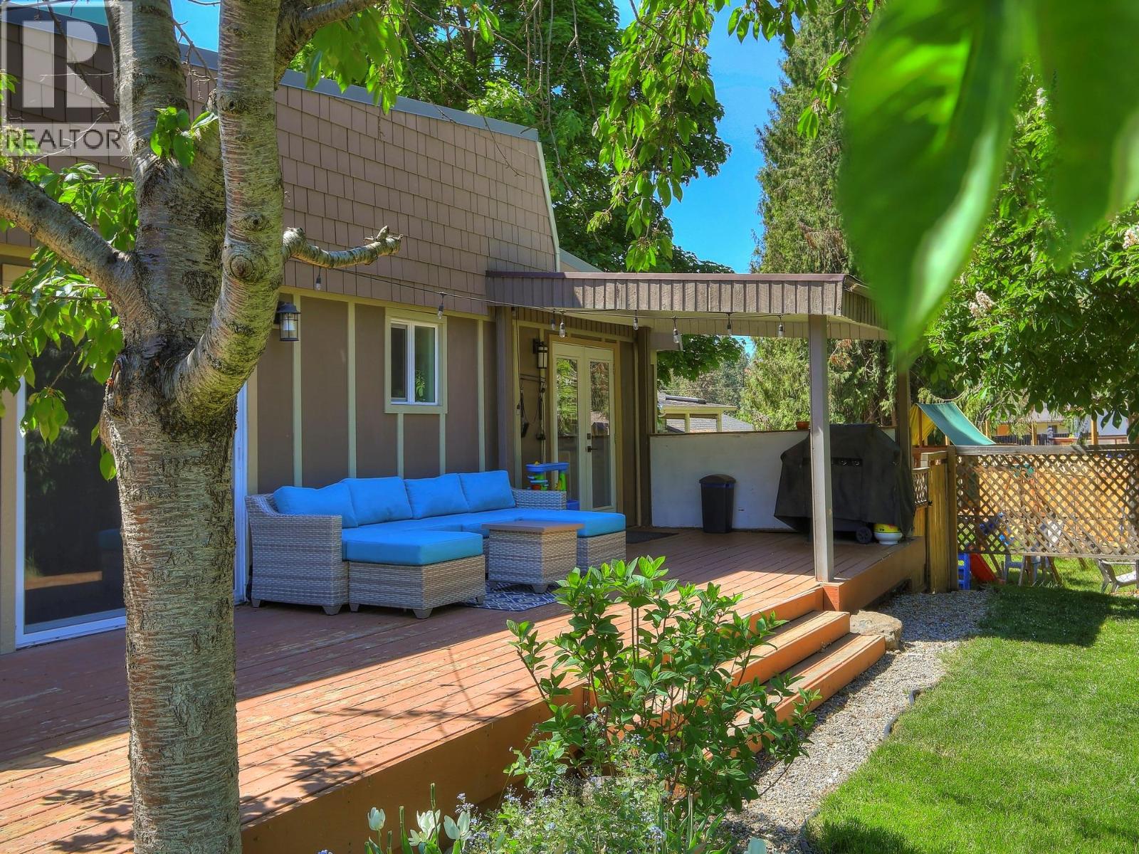 812 Paret Road Property Photo 4