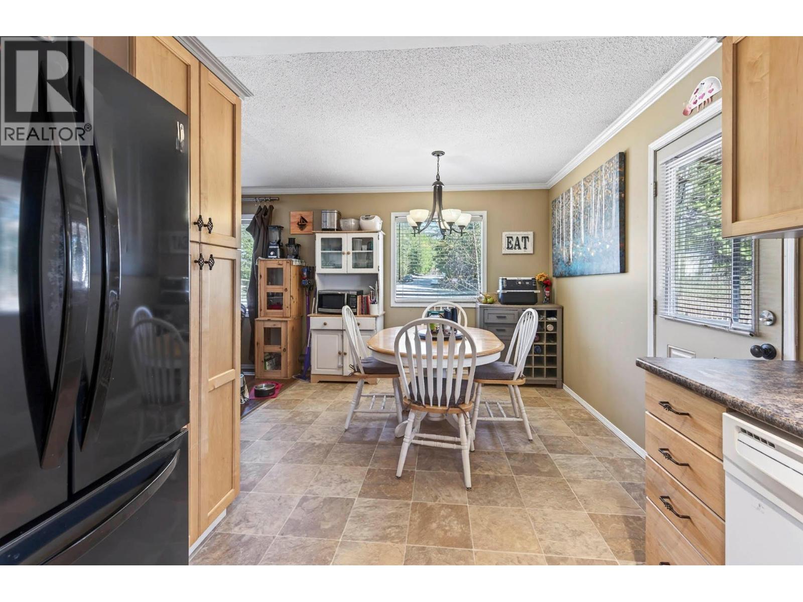 509 Clearwater Valley Road Property Photo 5