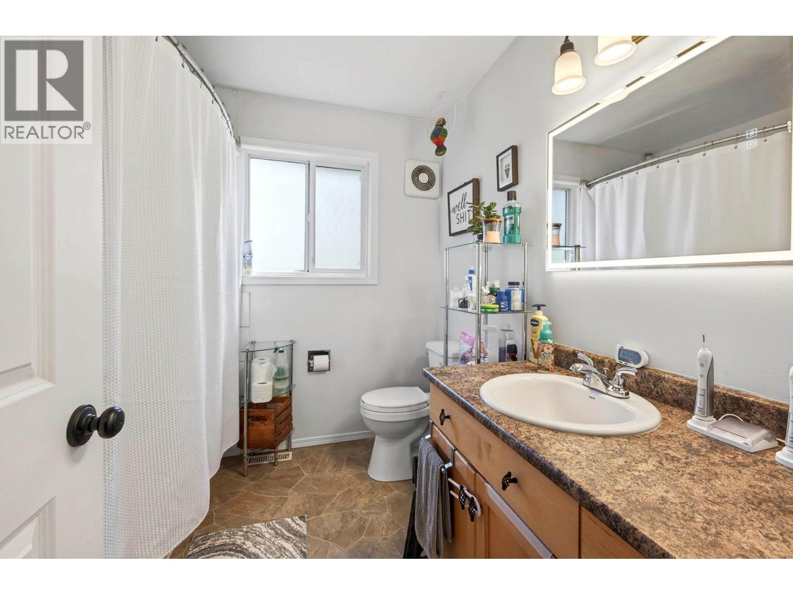 509 Clearwater Valley Road Property Photo 13