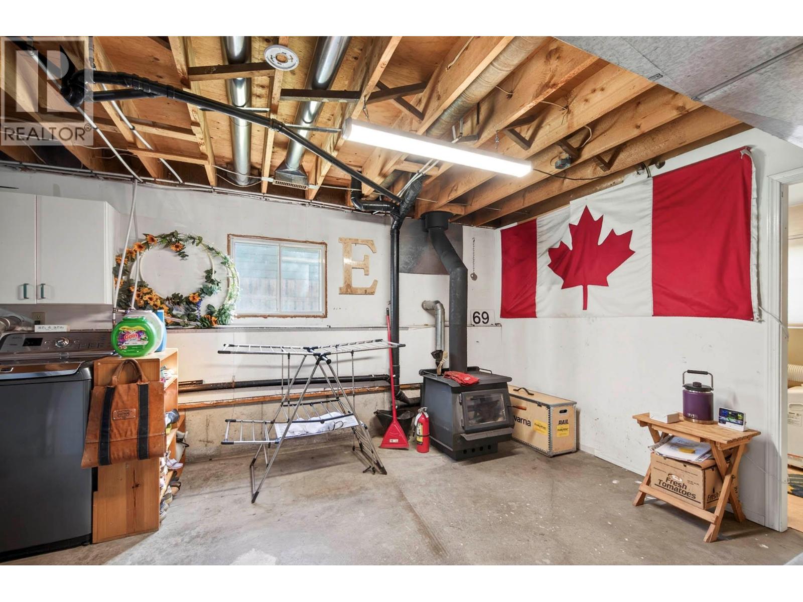 509 Clearwater Valley Road Property Photo 34