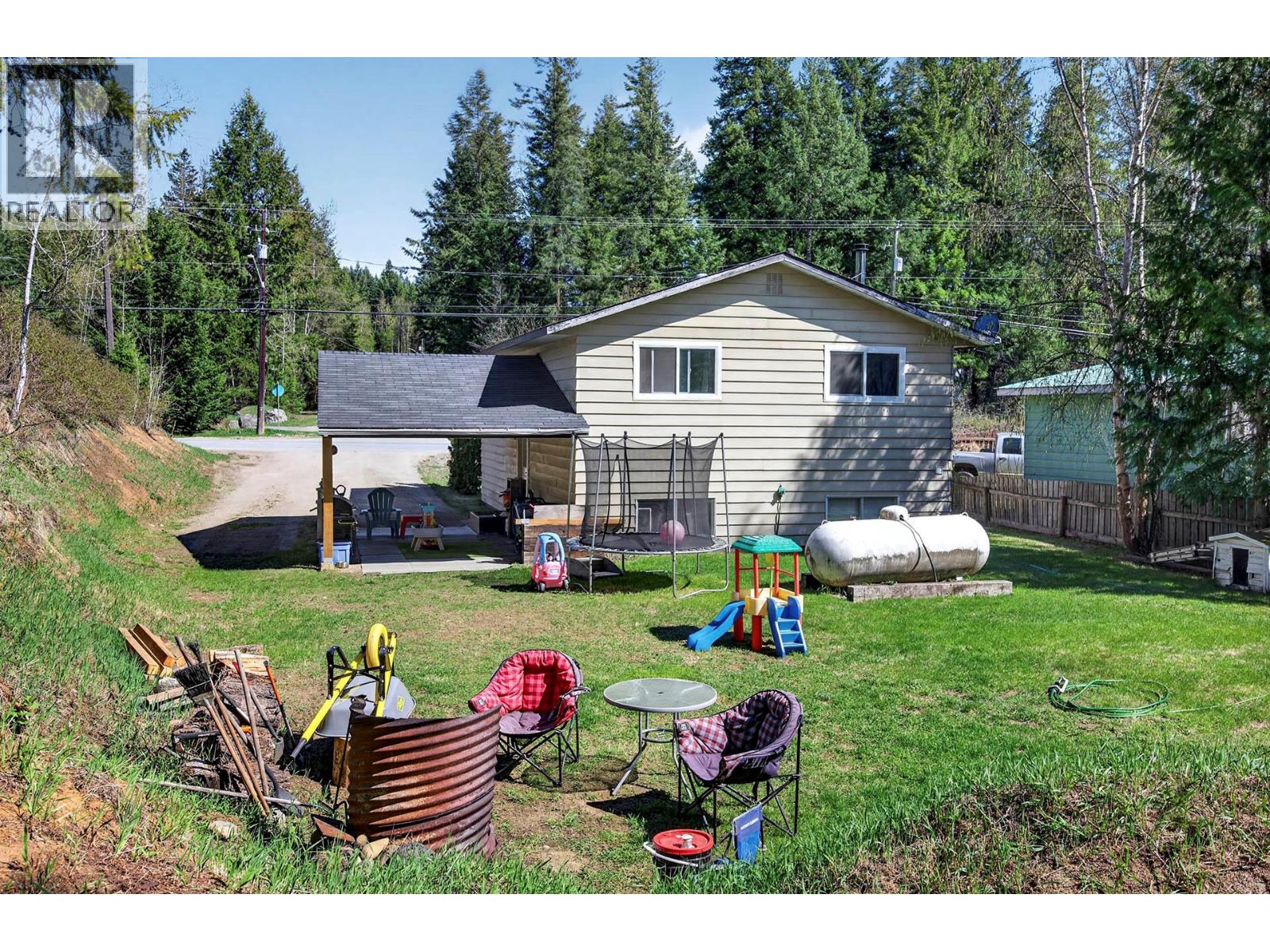 509 Clearwater Valley Road Property Photo 40