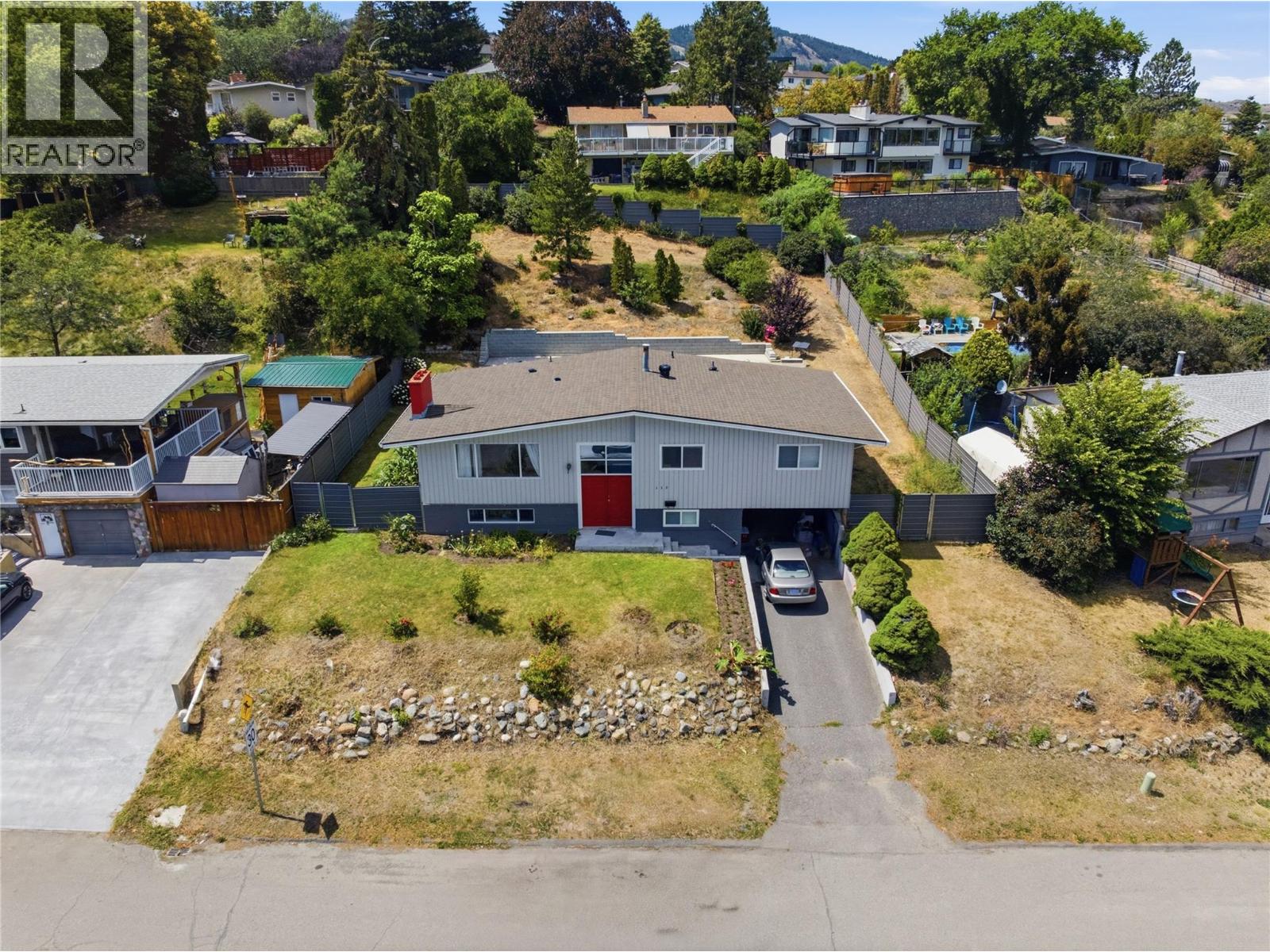 355 Pemberton Terrace