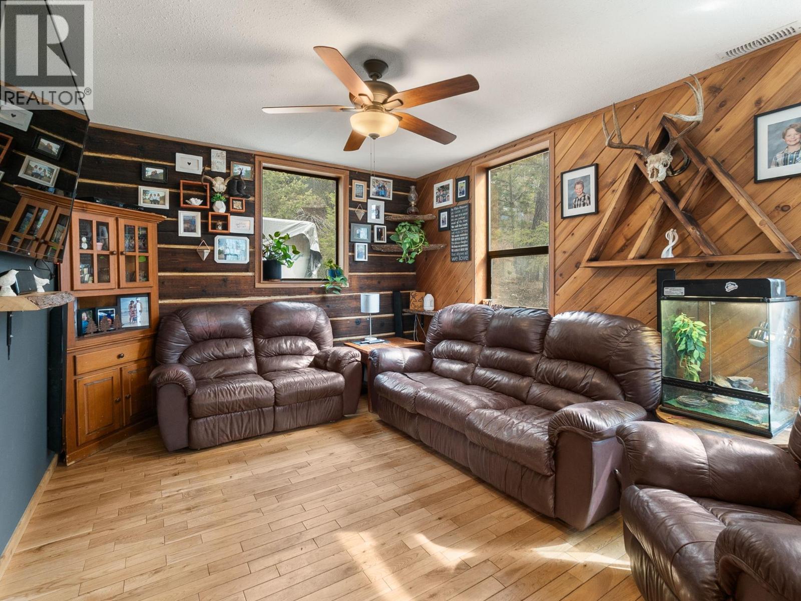 1809 Cardinal Creek Road Property Photo 9