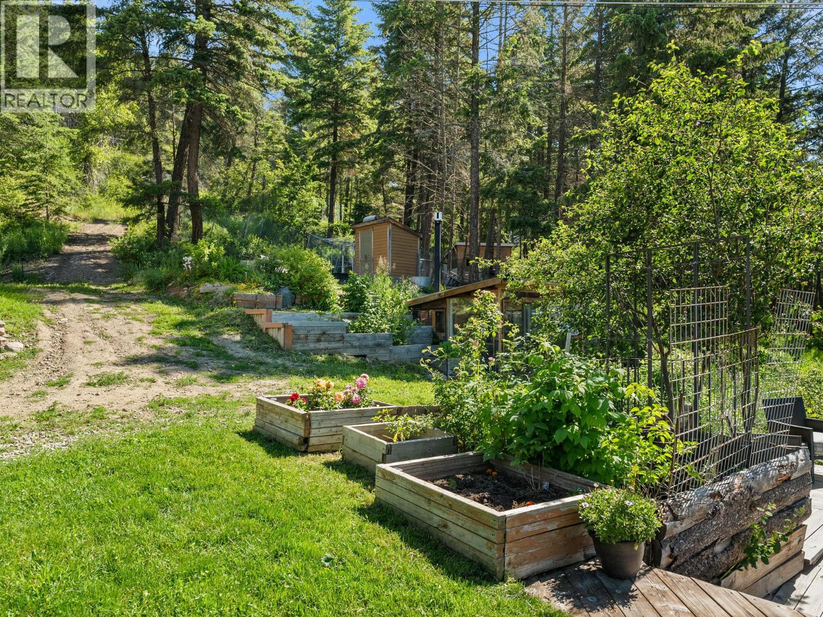 1809 Cardinal Creek Road Property Photo 38