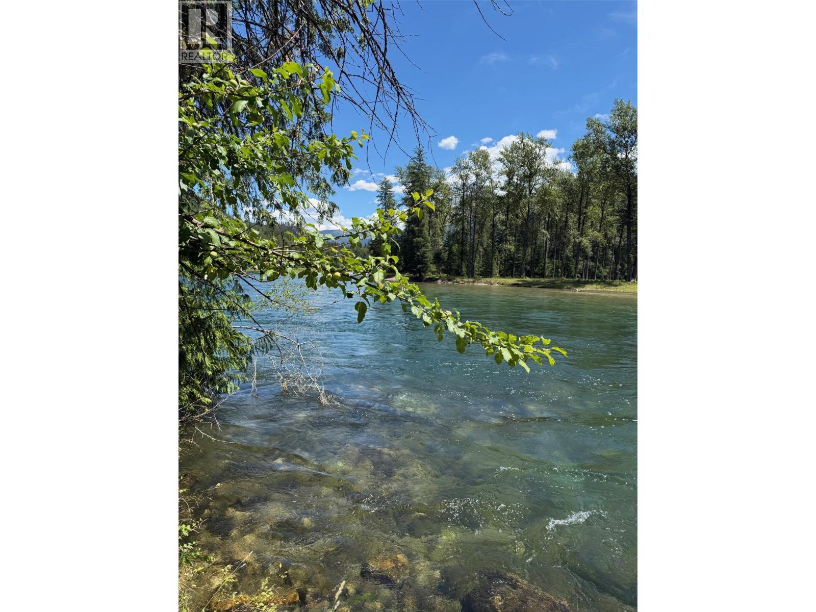 4774 Slocan River Road Property Photo 10