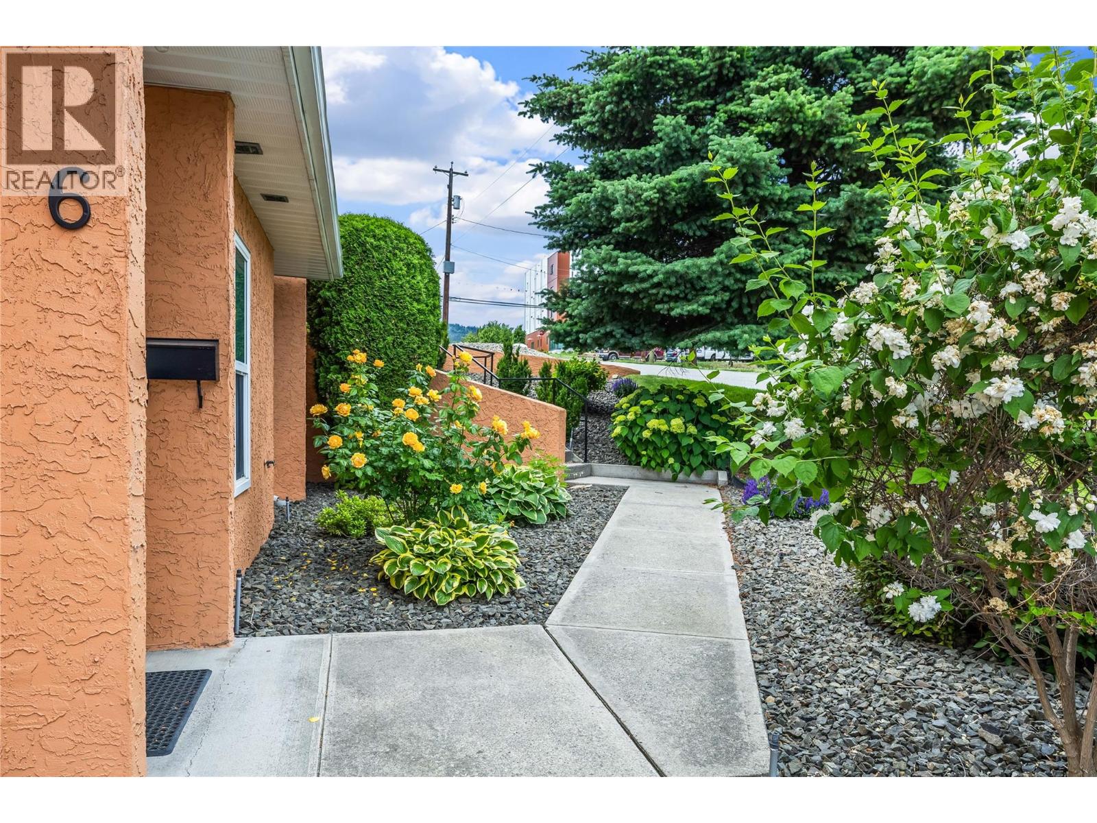 2433 Ingram Road Unit# 6 Property Photo 1