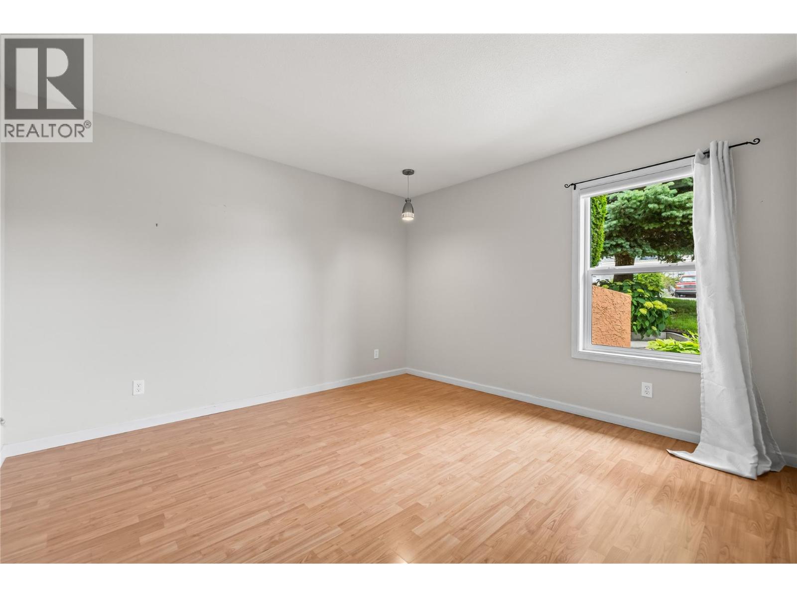 2433 Ingram Road Unit# 6 Property Photo 11