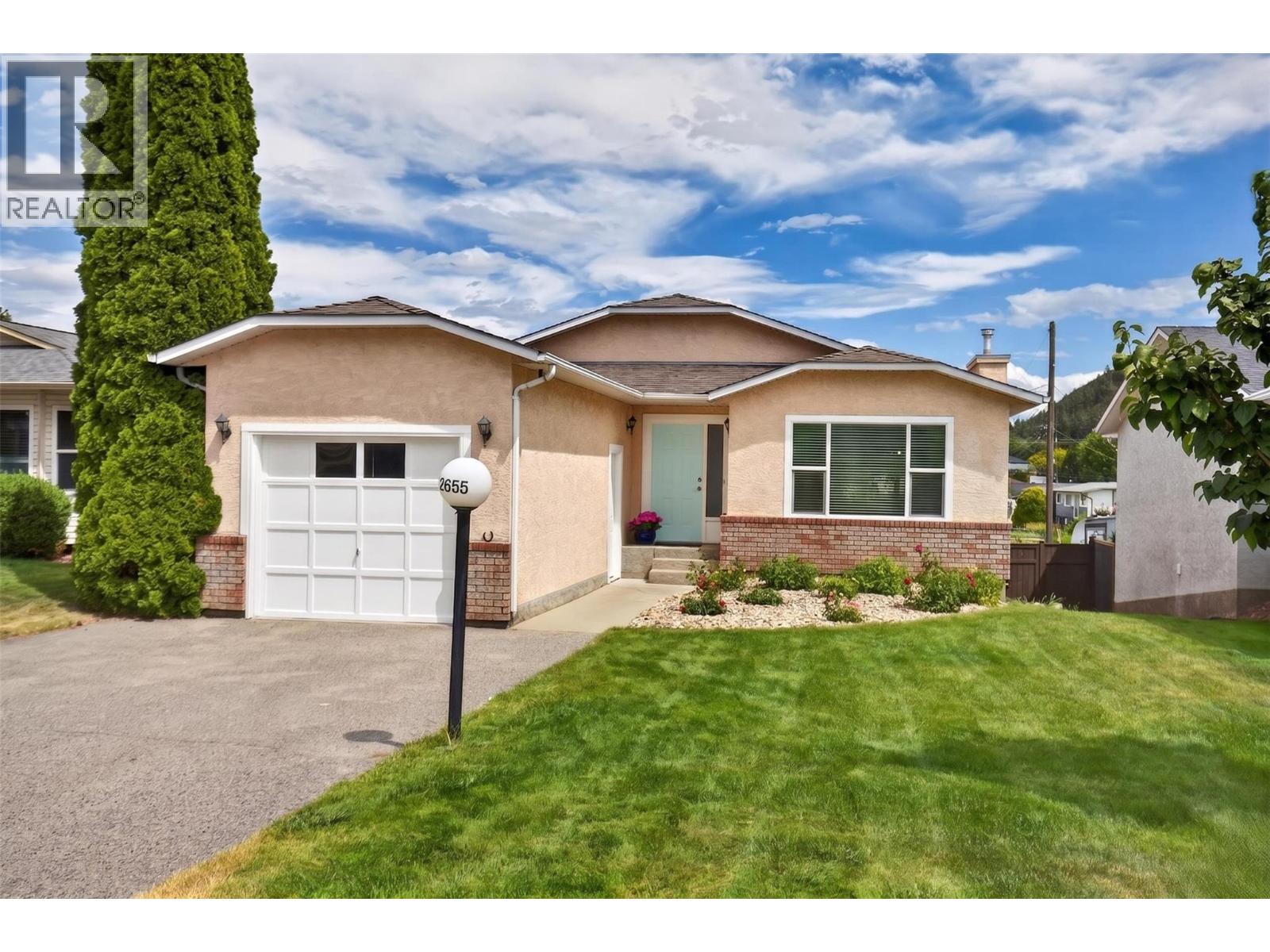 2655 Applegreen Court Property Photo 1