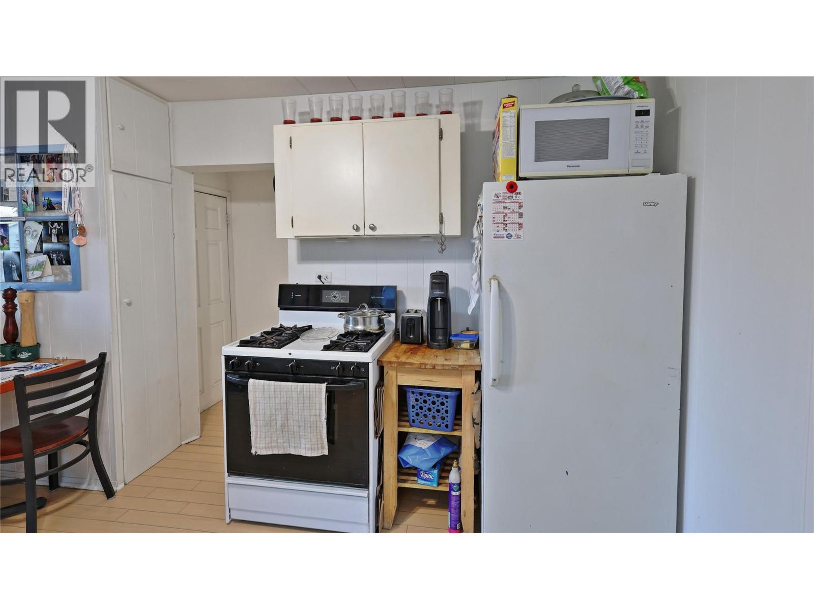 355 Ritchie Street Property Photo 10