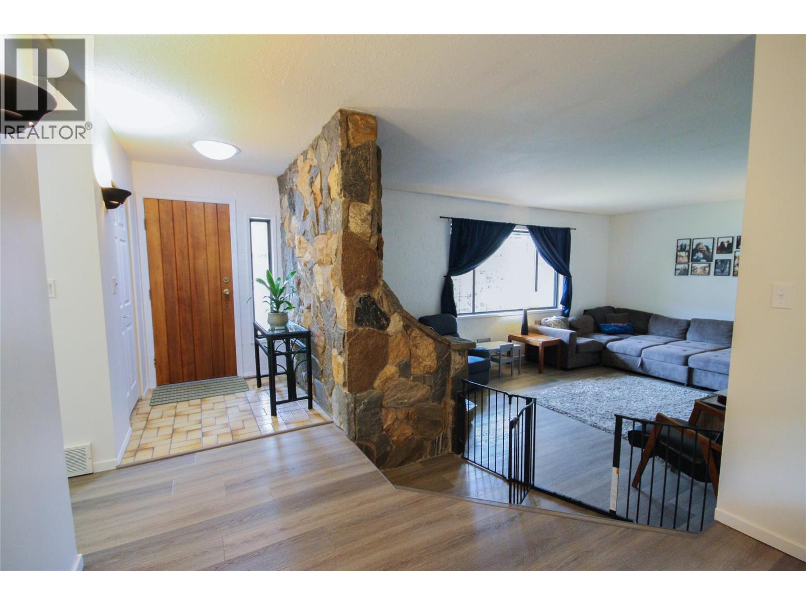 1402 Amhurst Road Property Photo 7