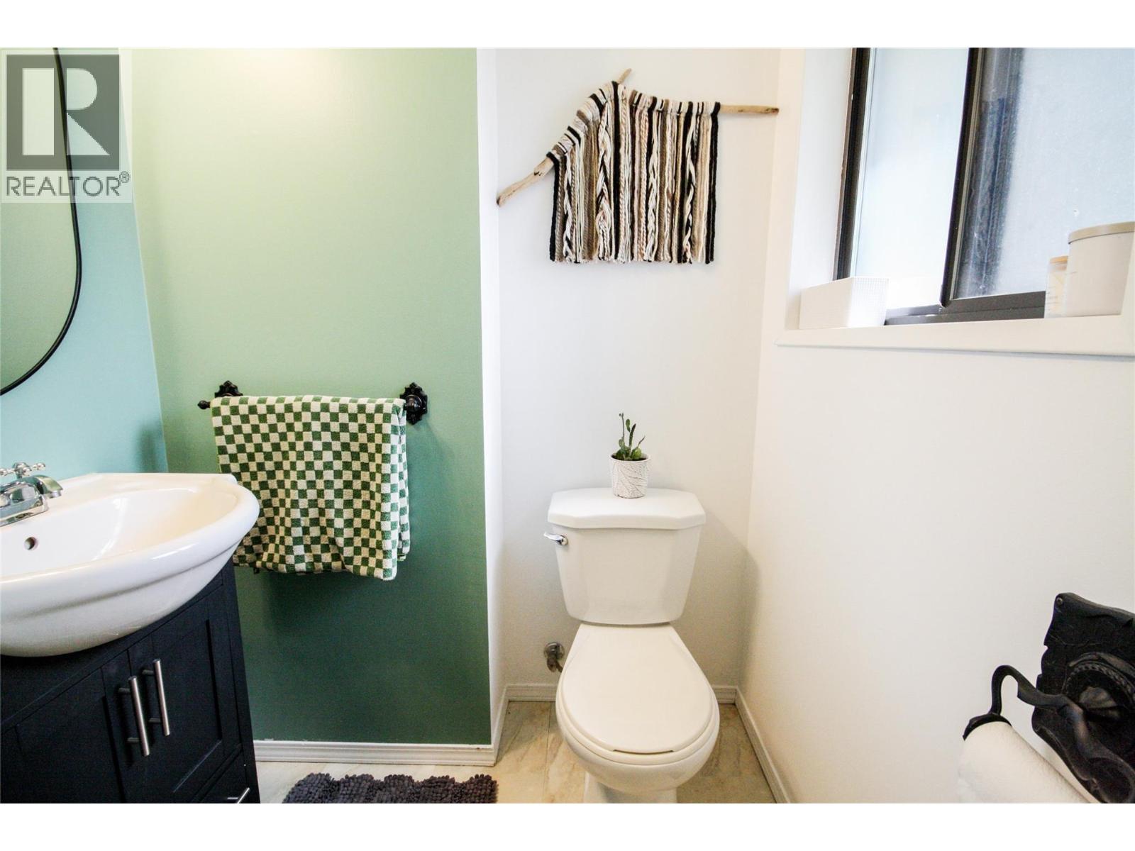 1402 Amhurst Road Property Photo 12