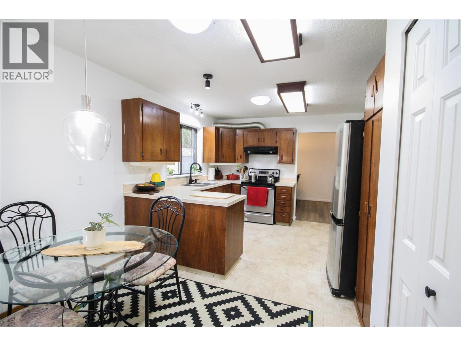 1402 Amhurst Road Property Photo 26