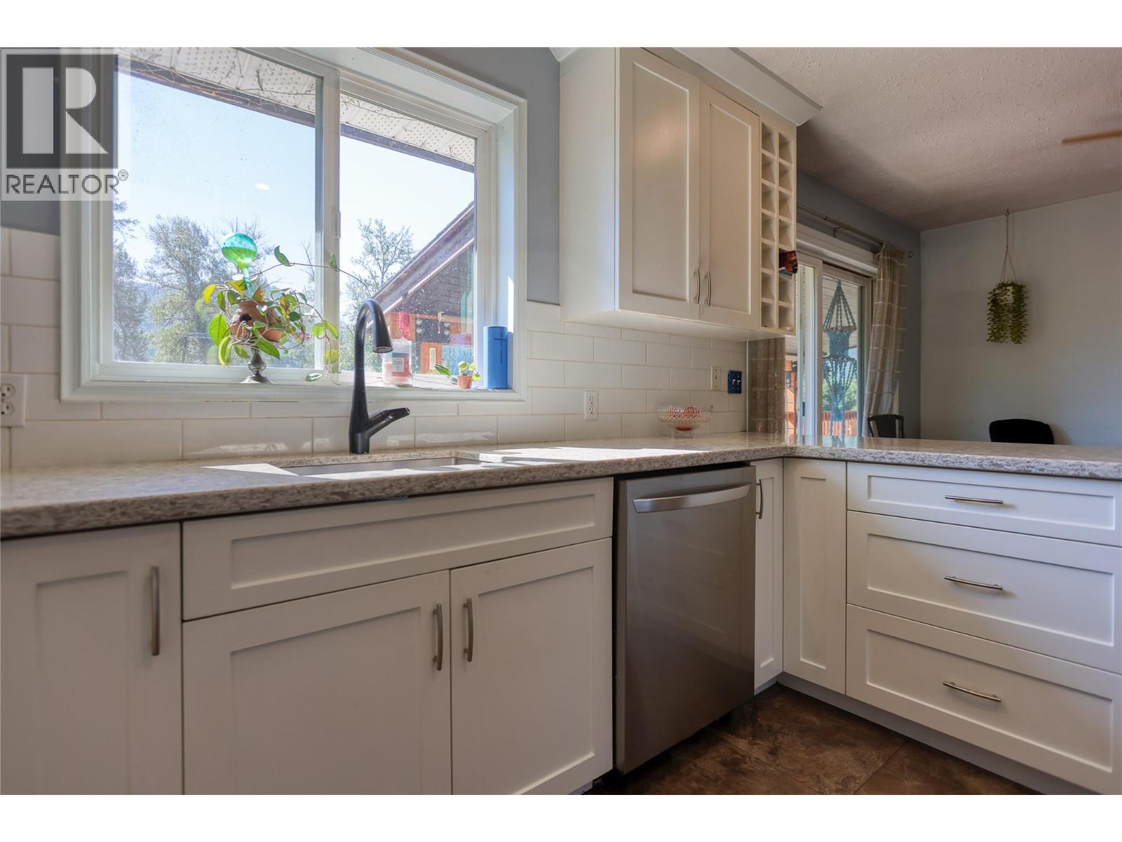 1520 3b Highway Property Photo 12