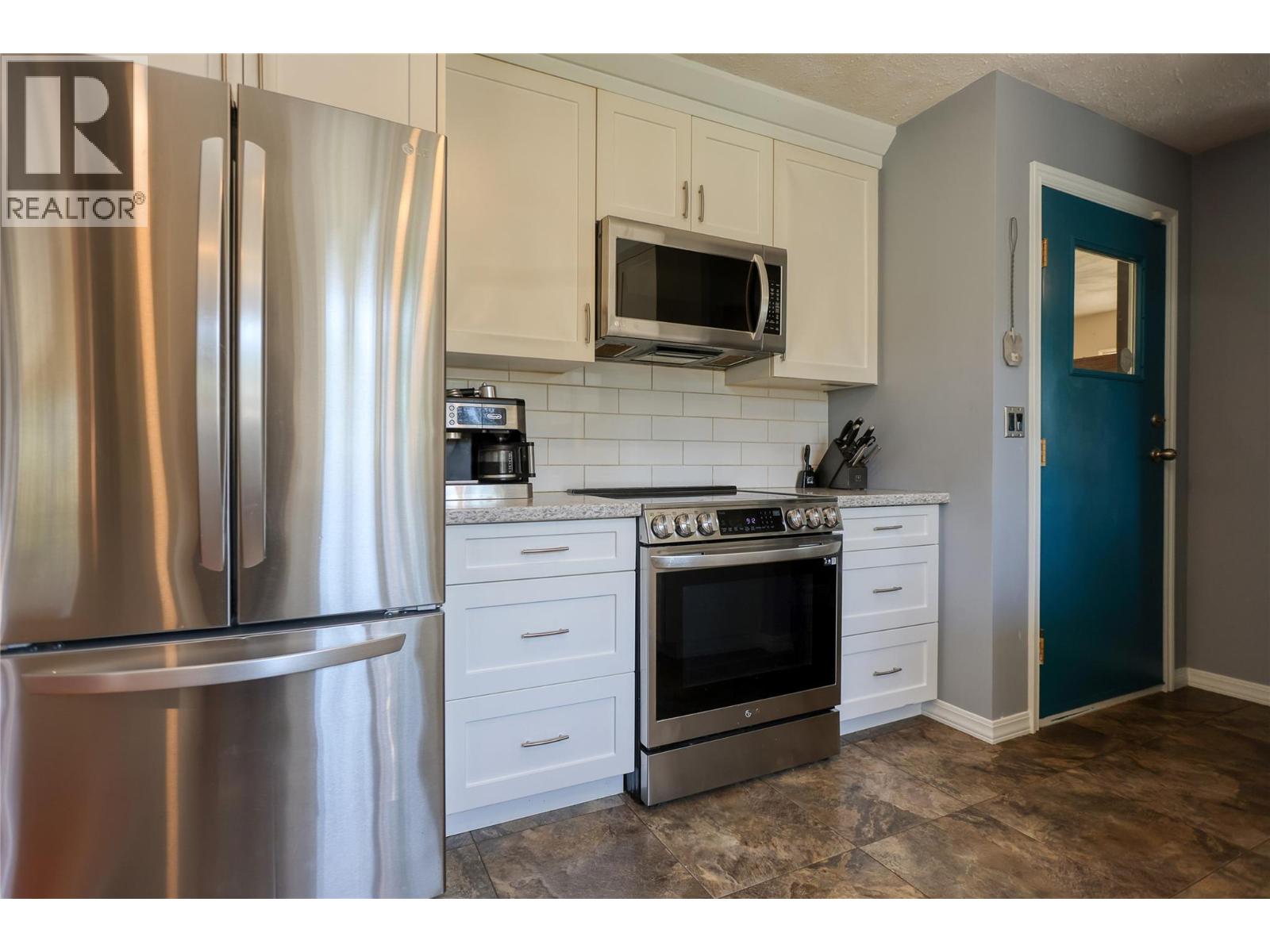 1520 3b Highway Property Photo 15