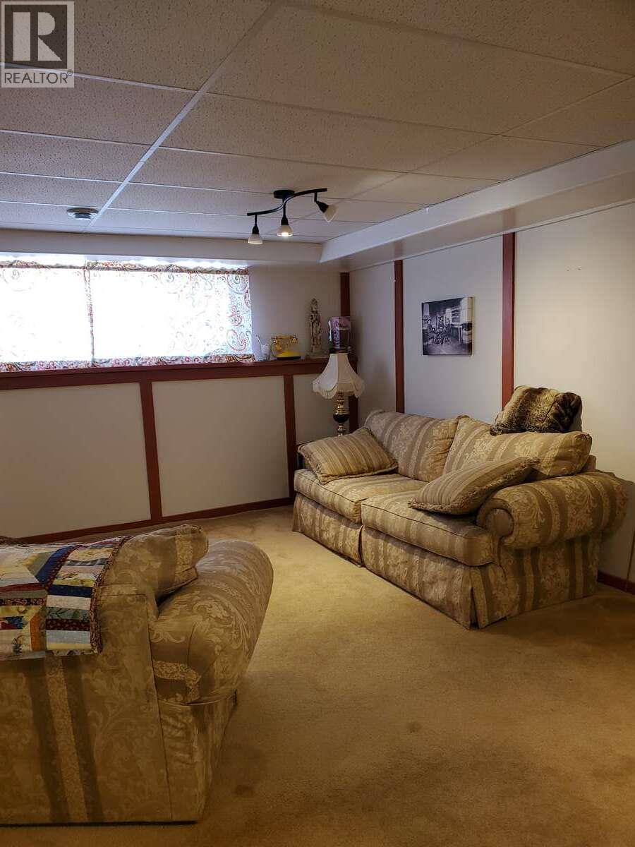 868 North Kimberley Avenue Property Photo 21