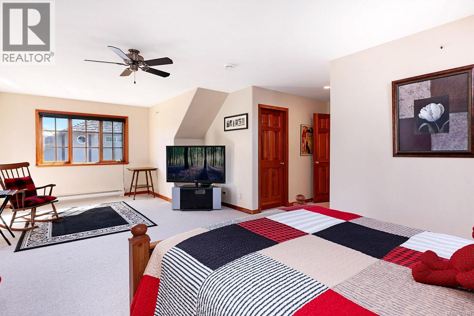 3331 Royal Vista Way Property Photo 52