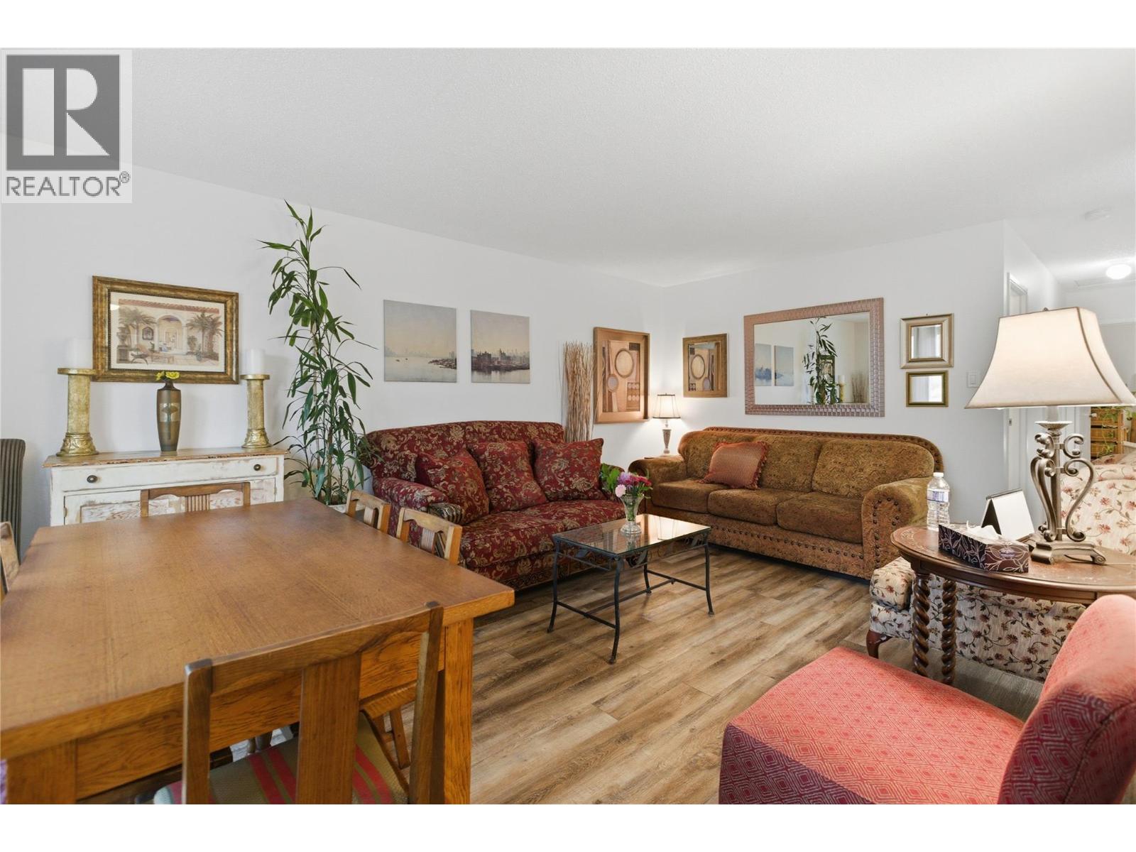 1582 Stage Road Property Photo 9