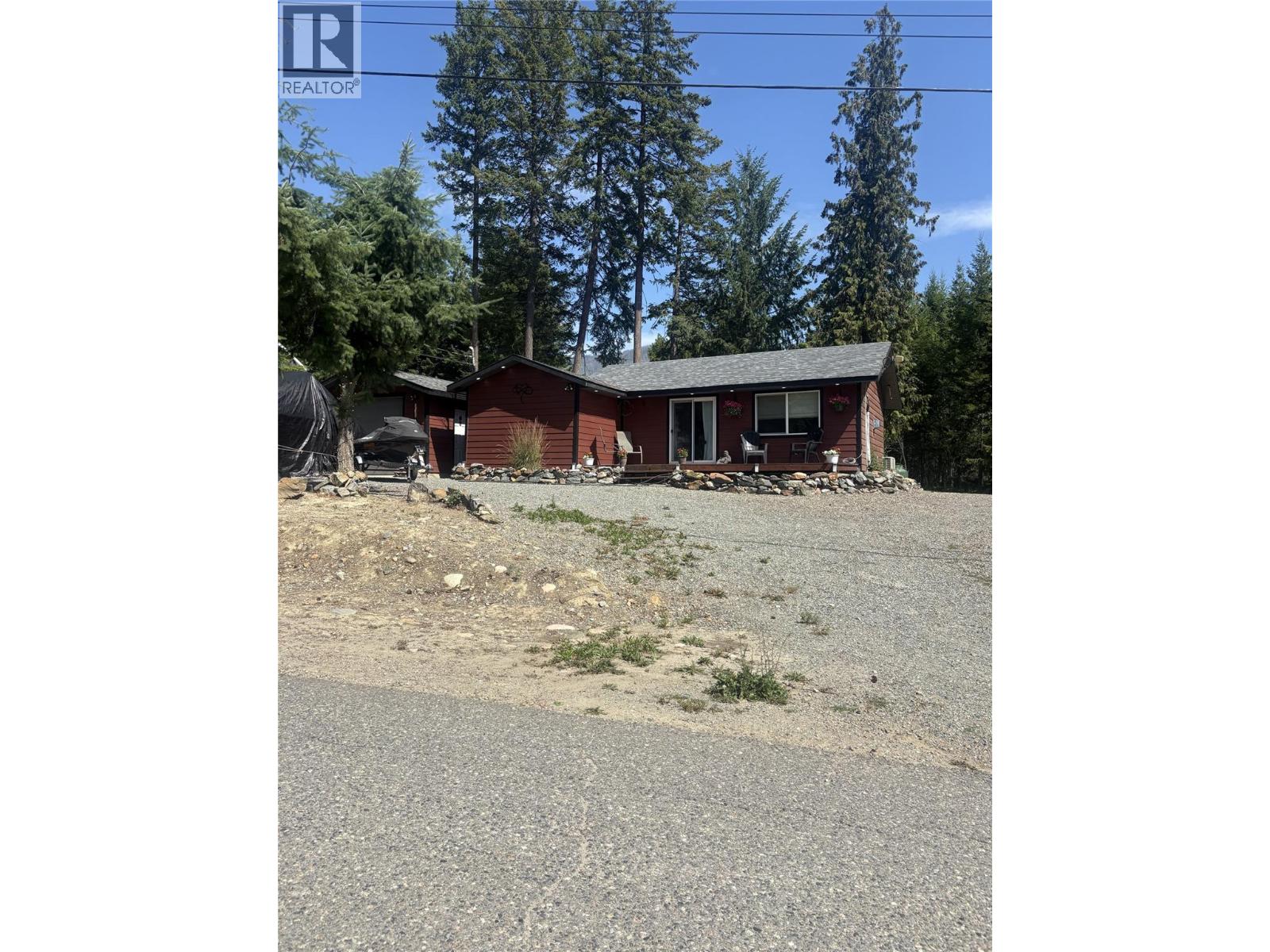 5195 Tallington Drive Property Photo 1