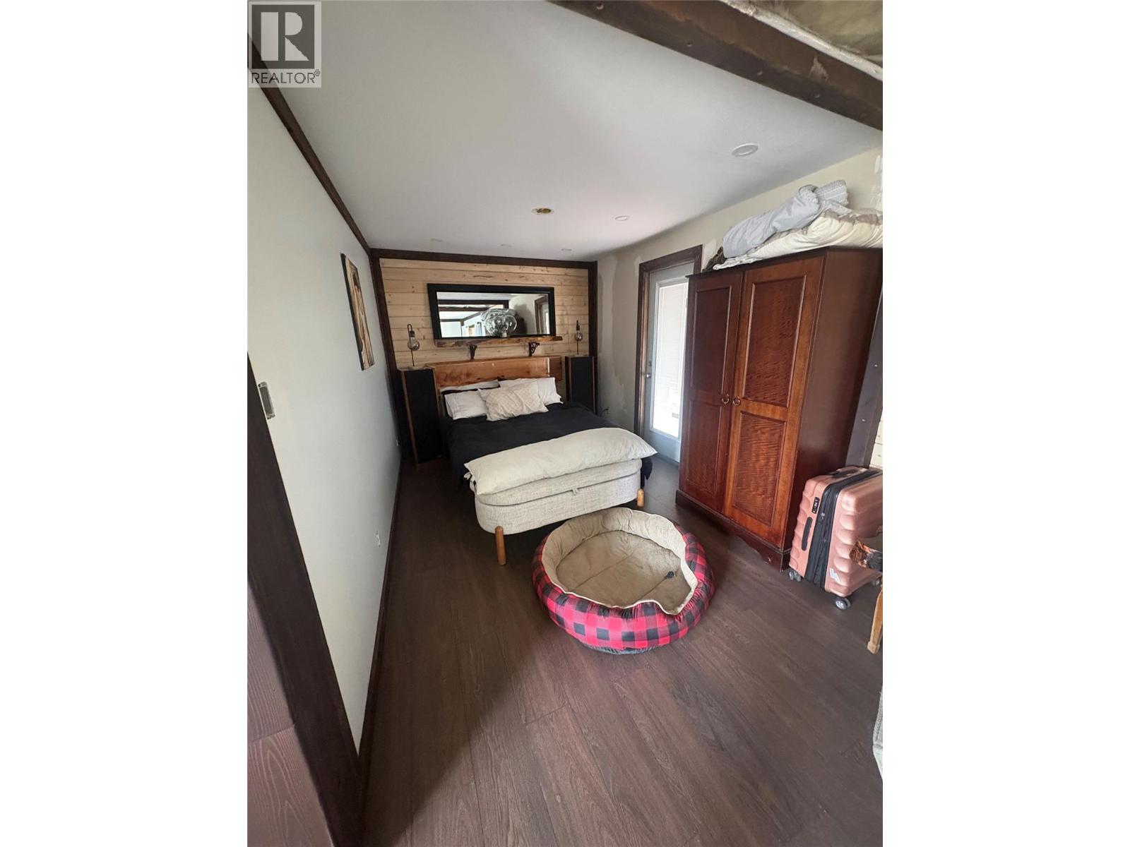 5195 Tallington Drive Property Photo 17
