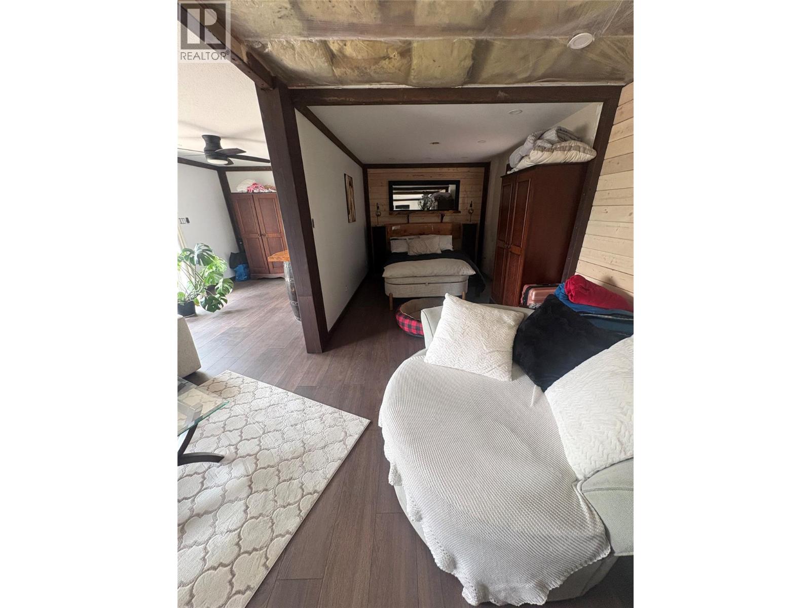 5195 Tallington Drive Property Photo 18