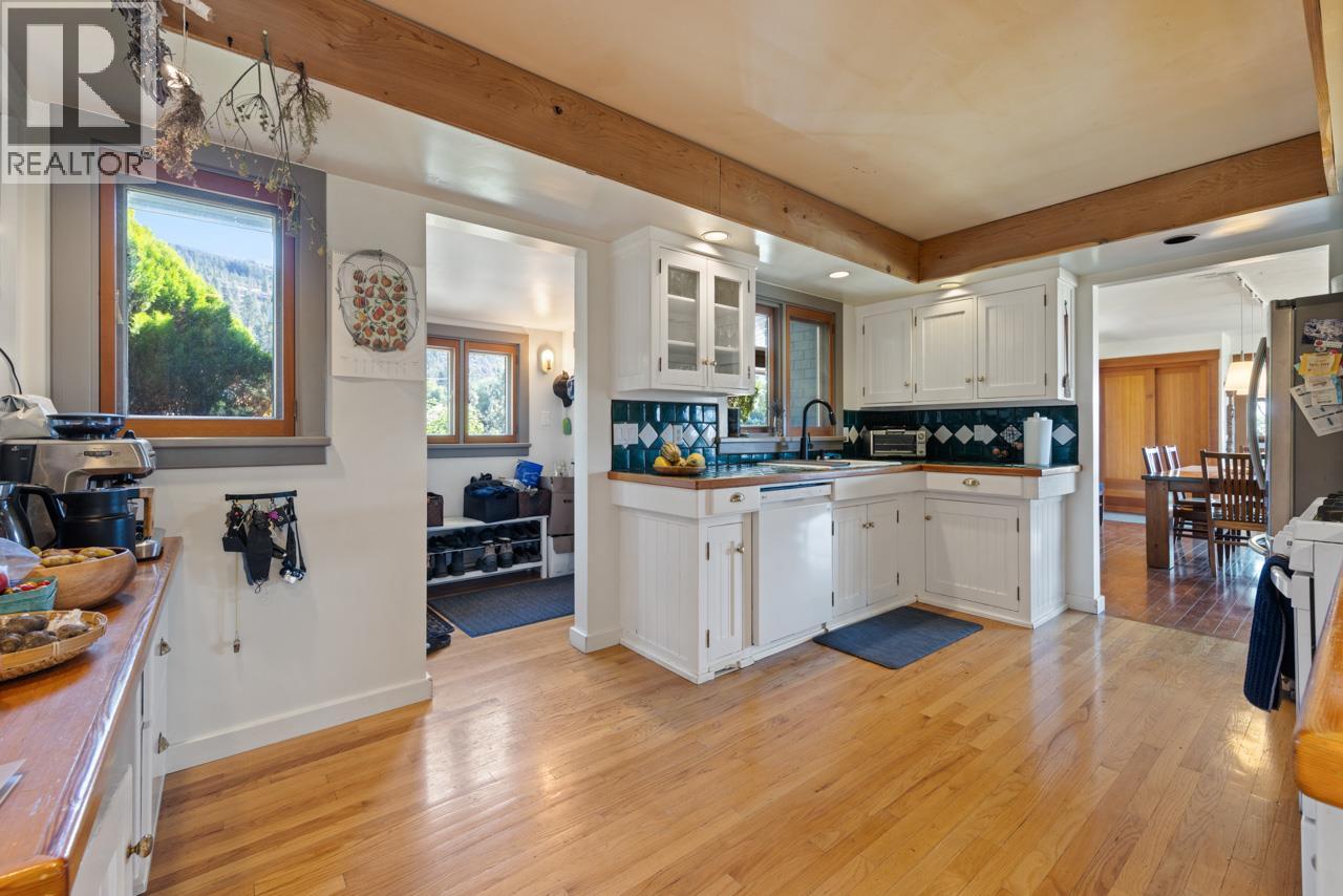 4320 Gulch Road Property Photo 17