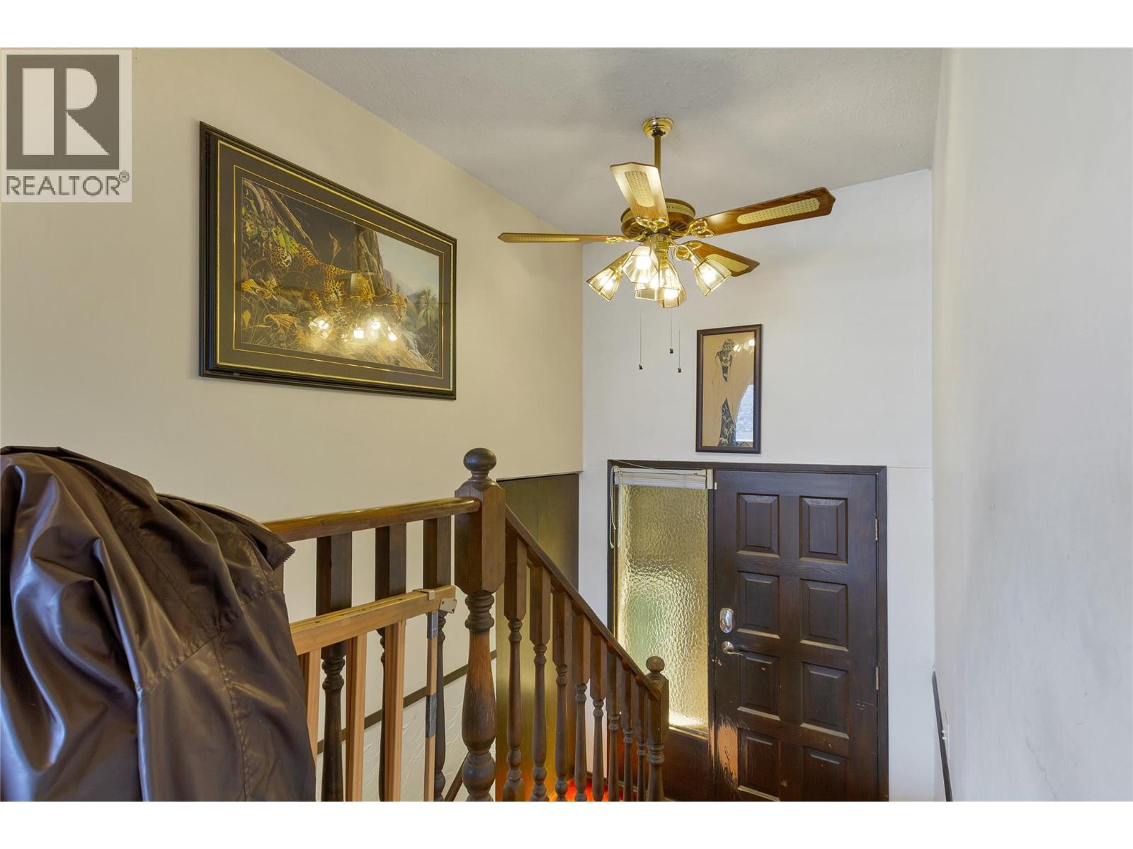 7096 Longacre Drive Property Photo 6