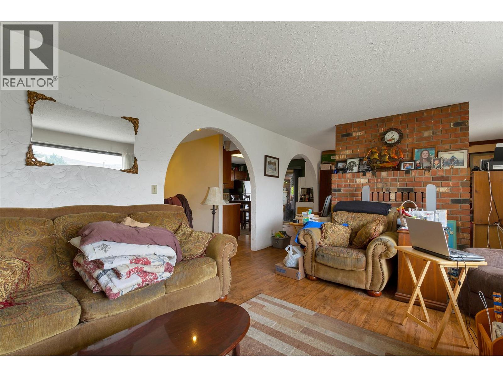 7096 Longacre Drive Property Photo 11