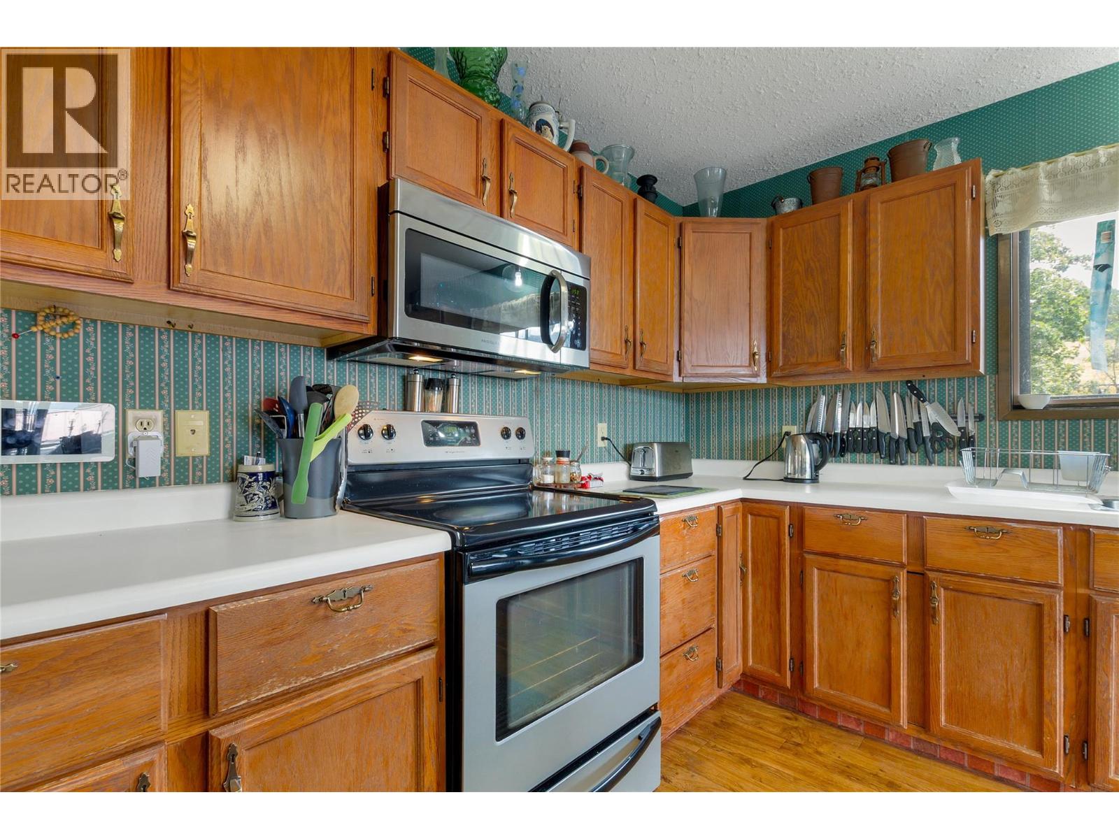 7096 Longacre Drive Property Photo 15