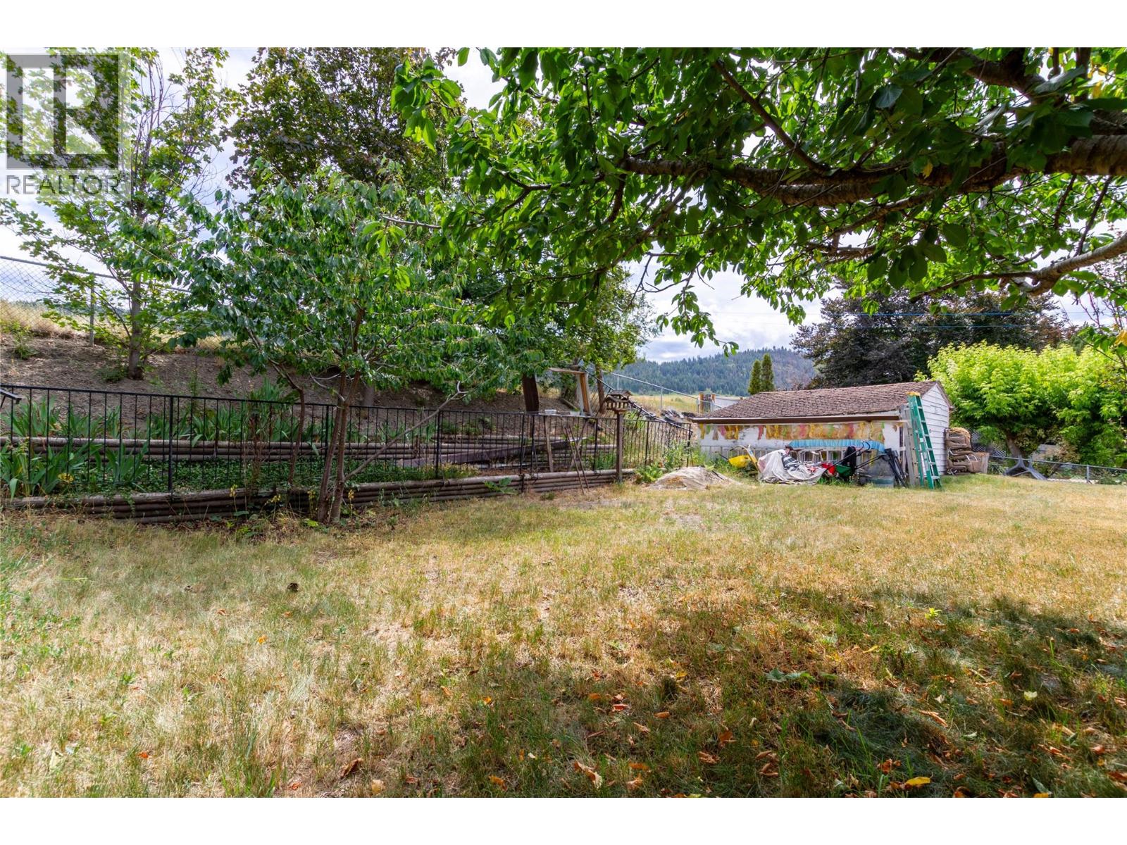 7096 Longacre Drive Property Photo 36