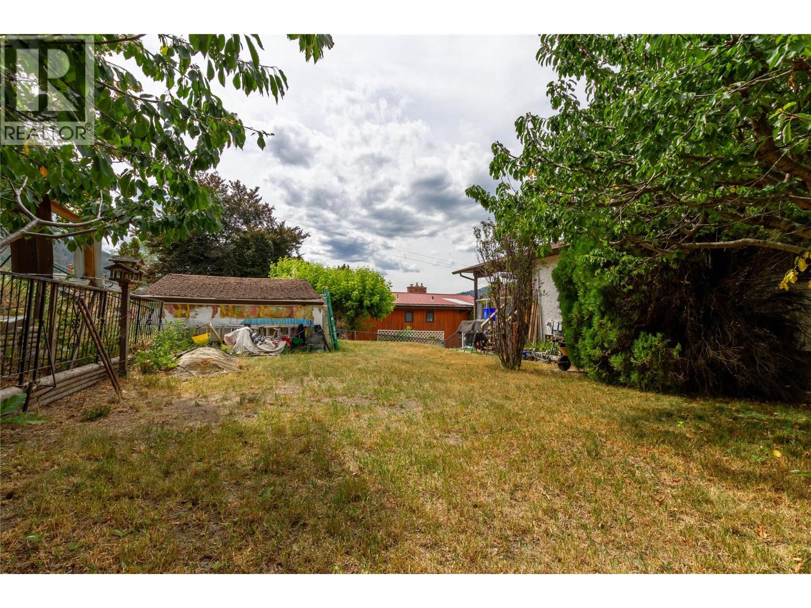 7096 Longacre Drive Property Photo 37