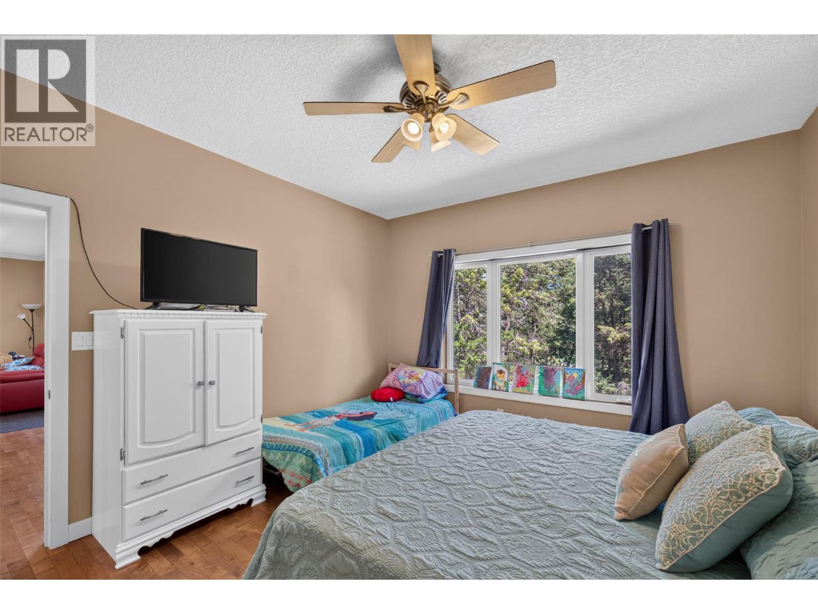 6876 Columbia Ridge Drive Property Photo 17