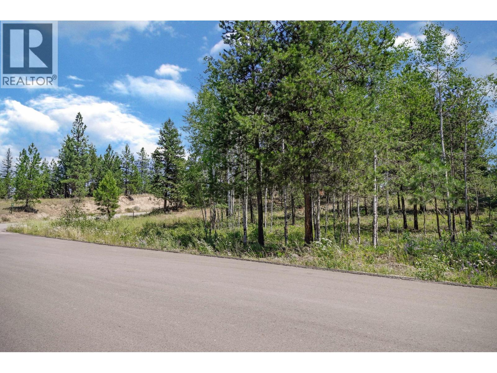 248 Corral Boulevard Property Photo 5