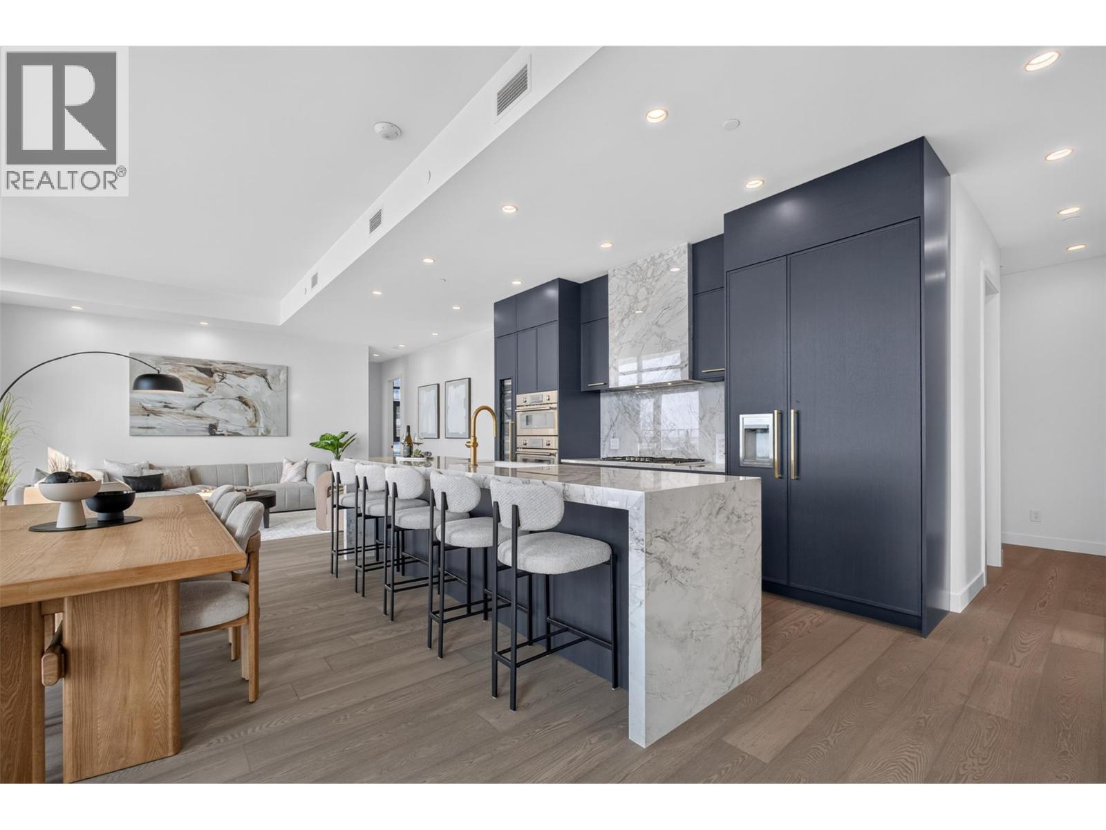 3800 Capozzi Road Unit# Ph2 Property Photo 6