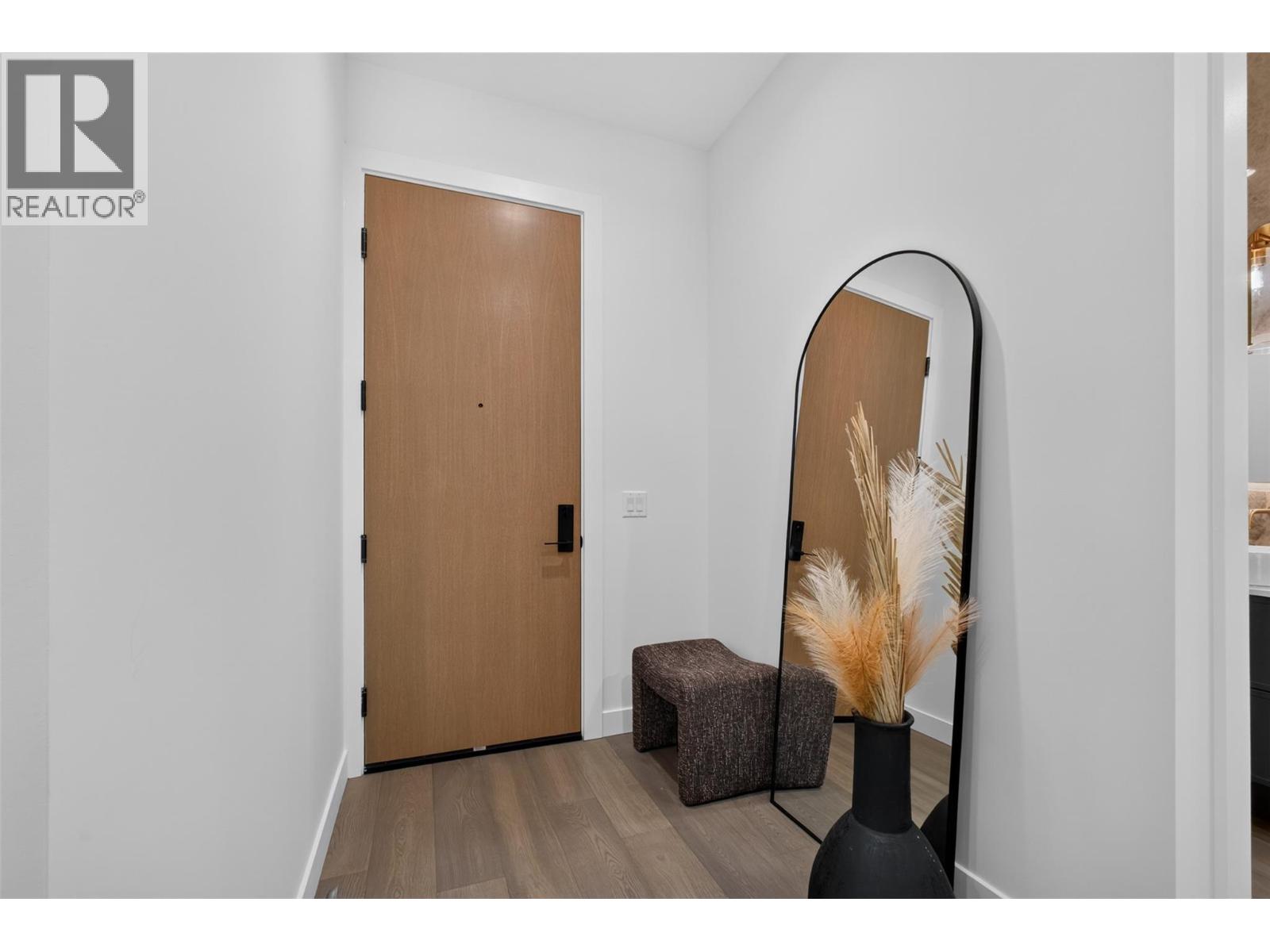 3800 Capozzi Road Unit# Ph2 Property Photo 10